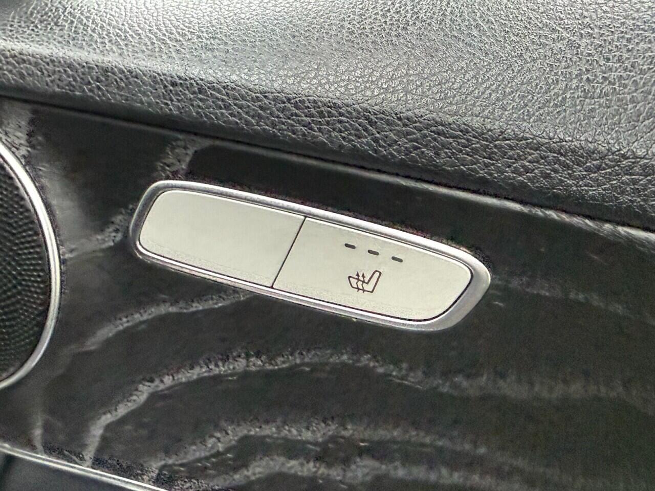 Mercedes C-Class - Image 16