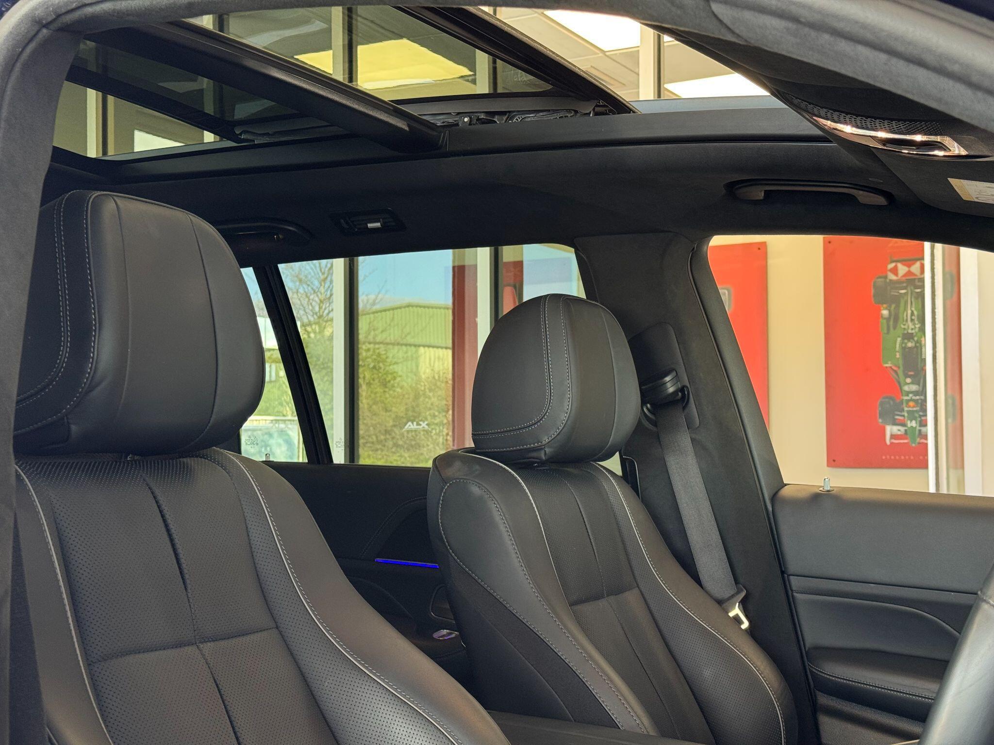Mercedes GLS - Image 33