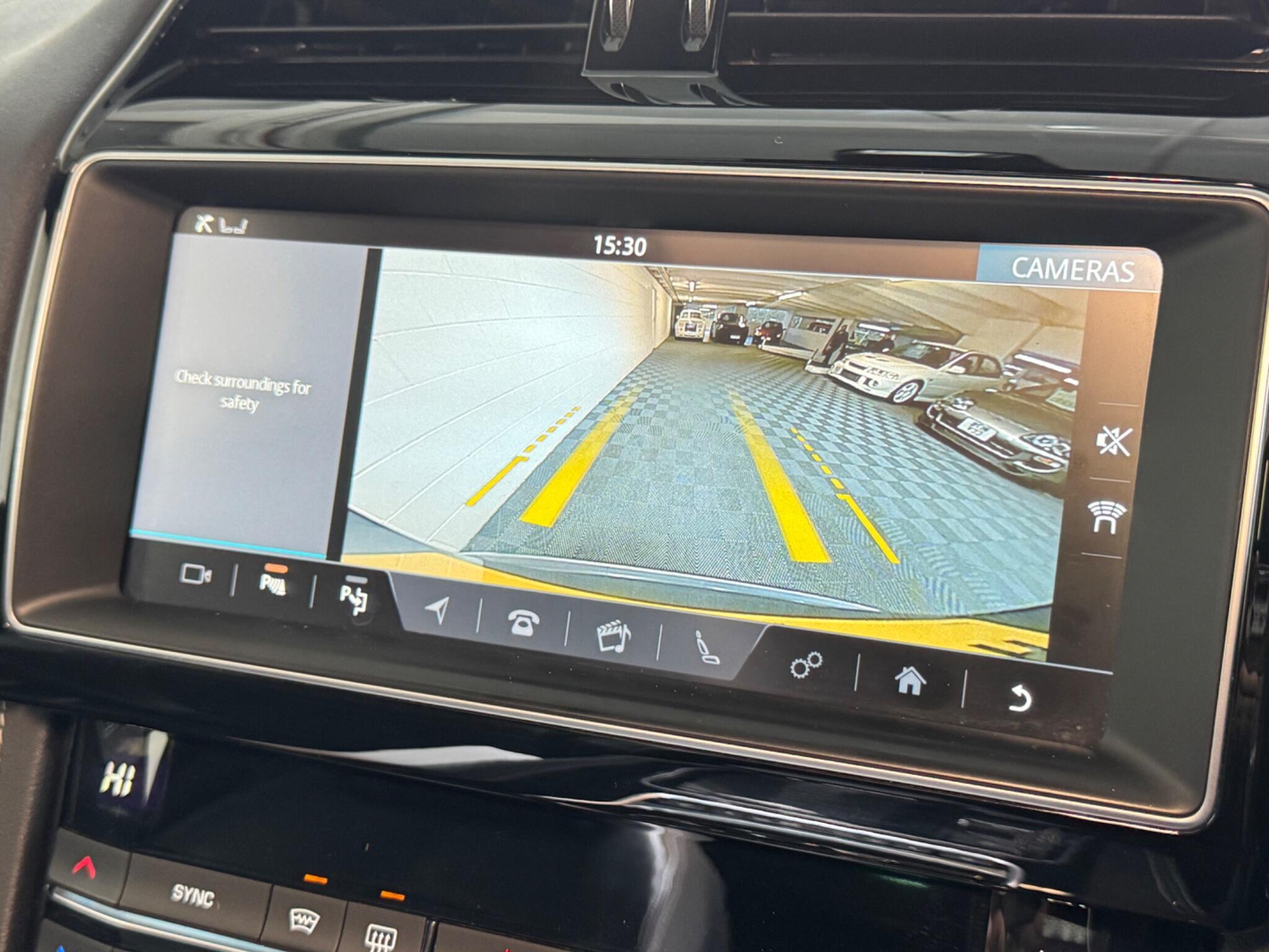 Jaguar F-Pace - Image 15