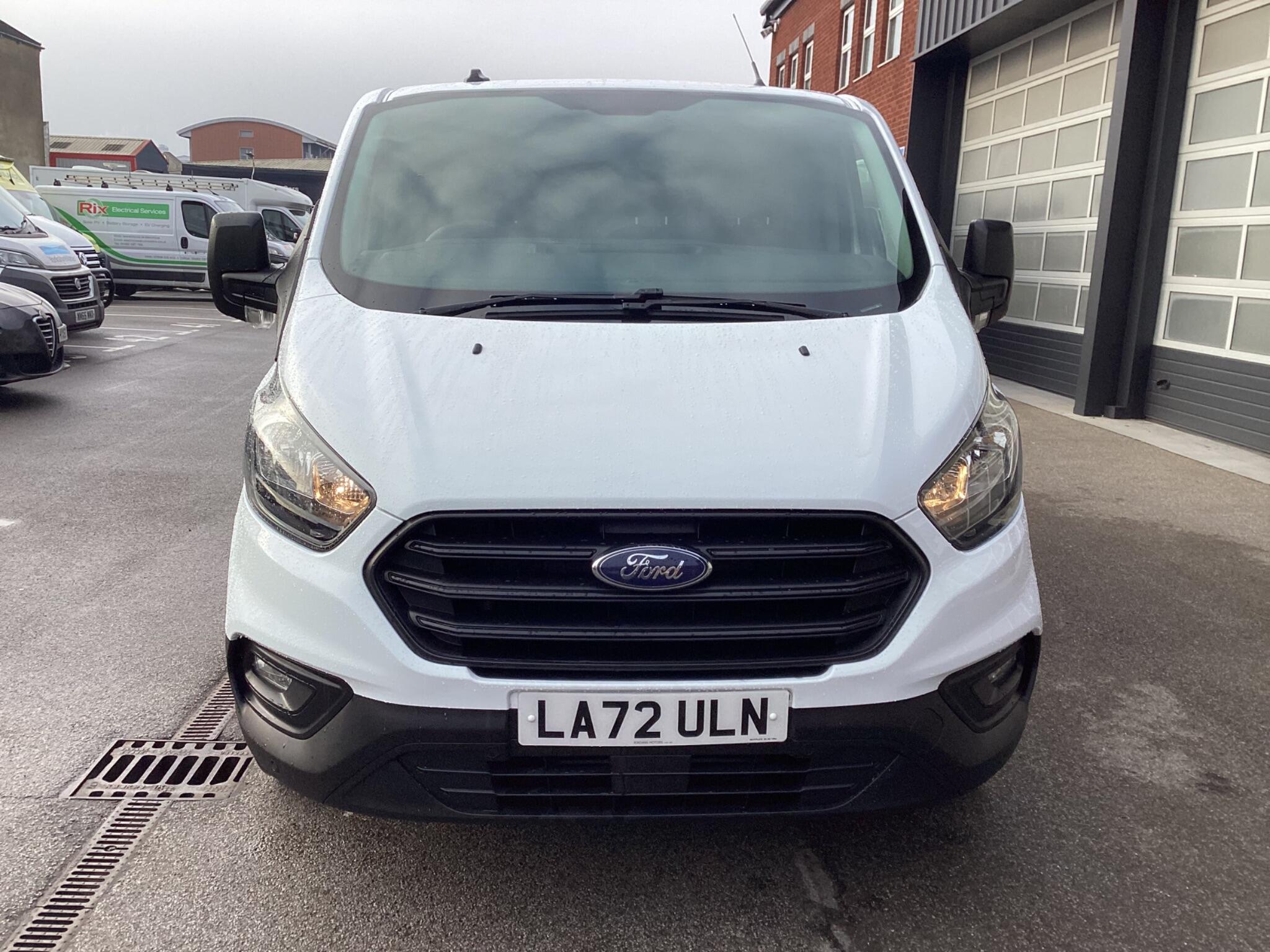 Ford Transit Custom - Image 2
