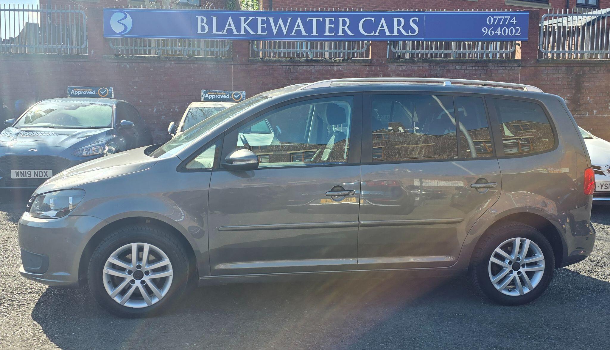 Volkswagen Touran - Image 4