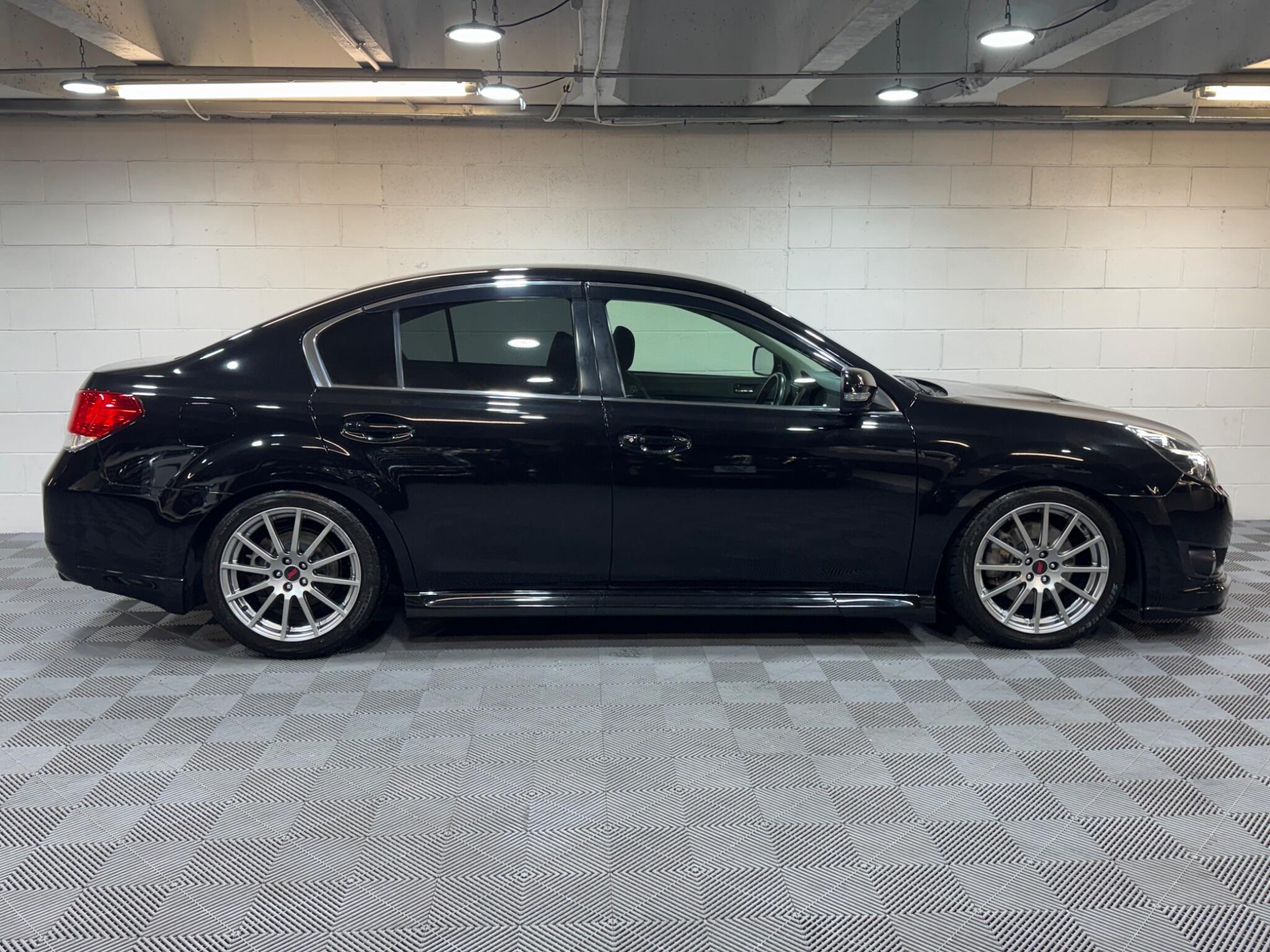 Subaru Legacy - Image 5