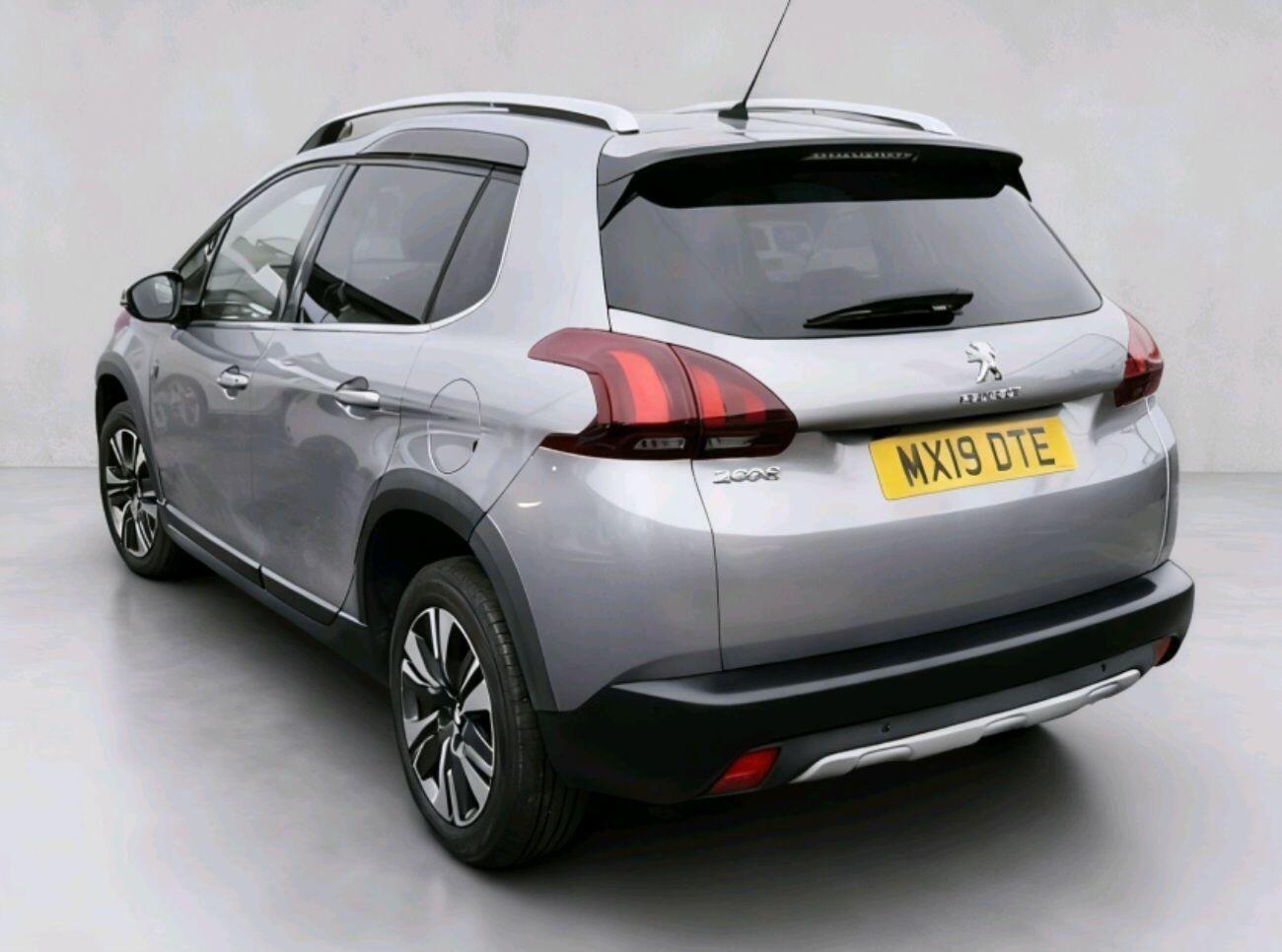 Peugeot 2008 - Image 3