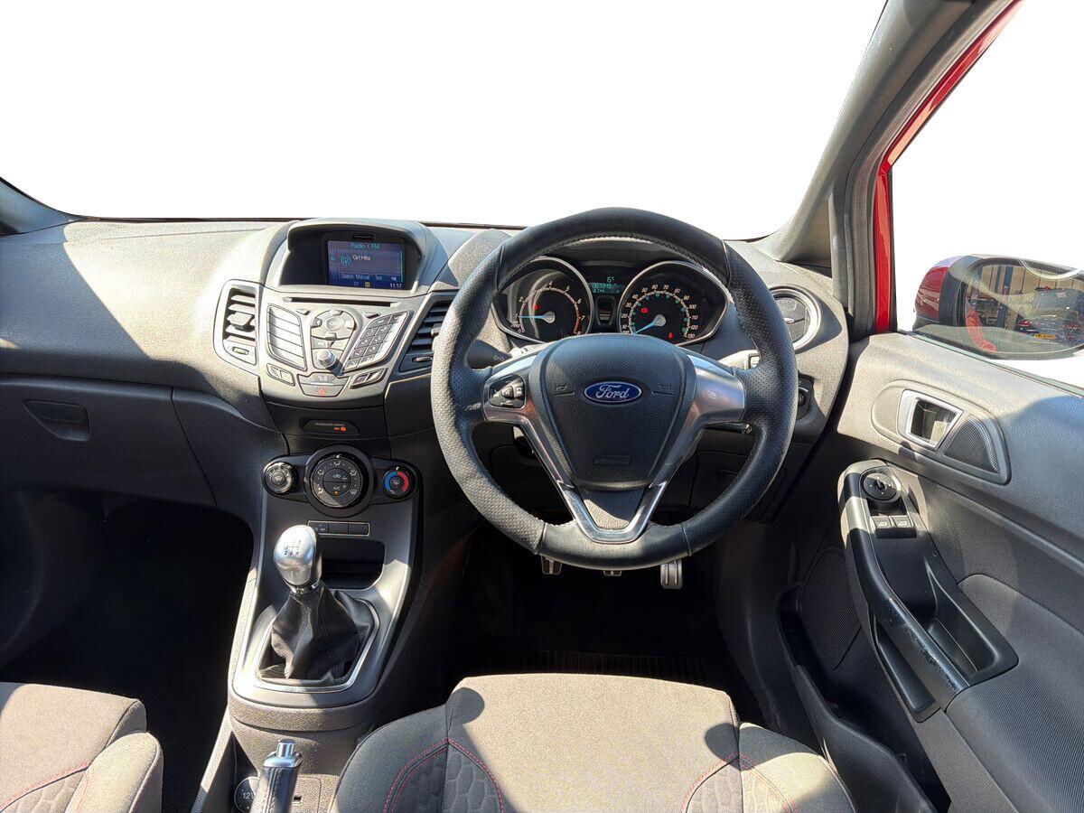 Ford Fiesta - Image 16