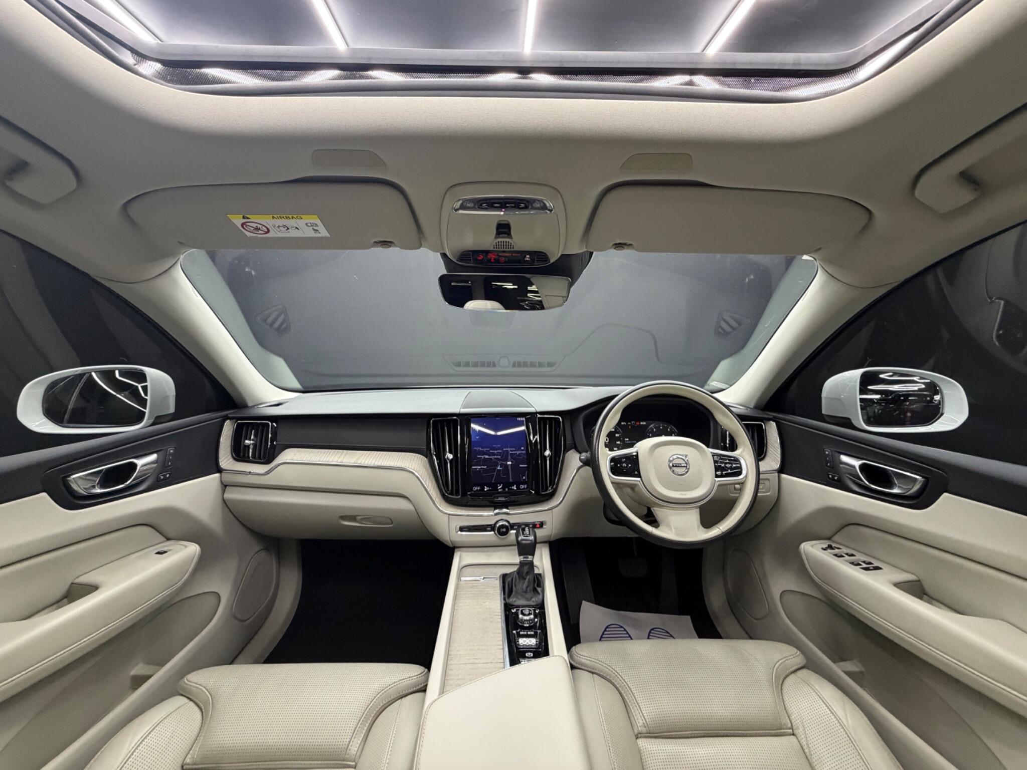 Volvo XC60 - Image 17