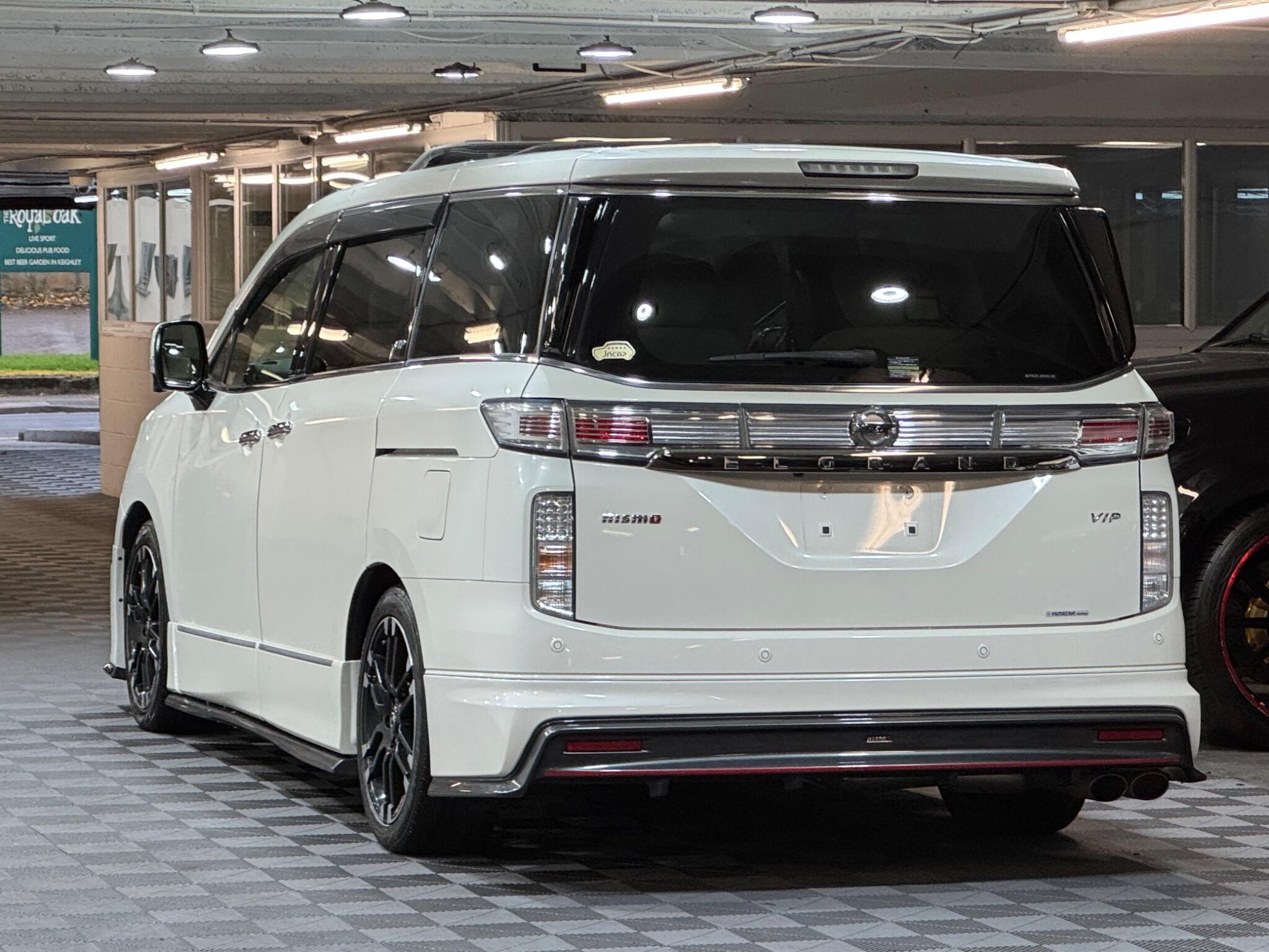 Nissan Elgrand - Image 3