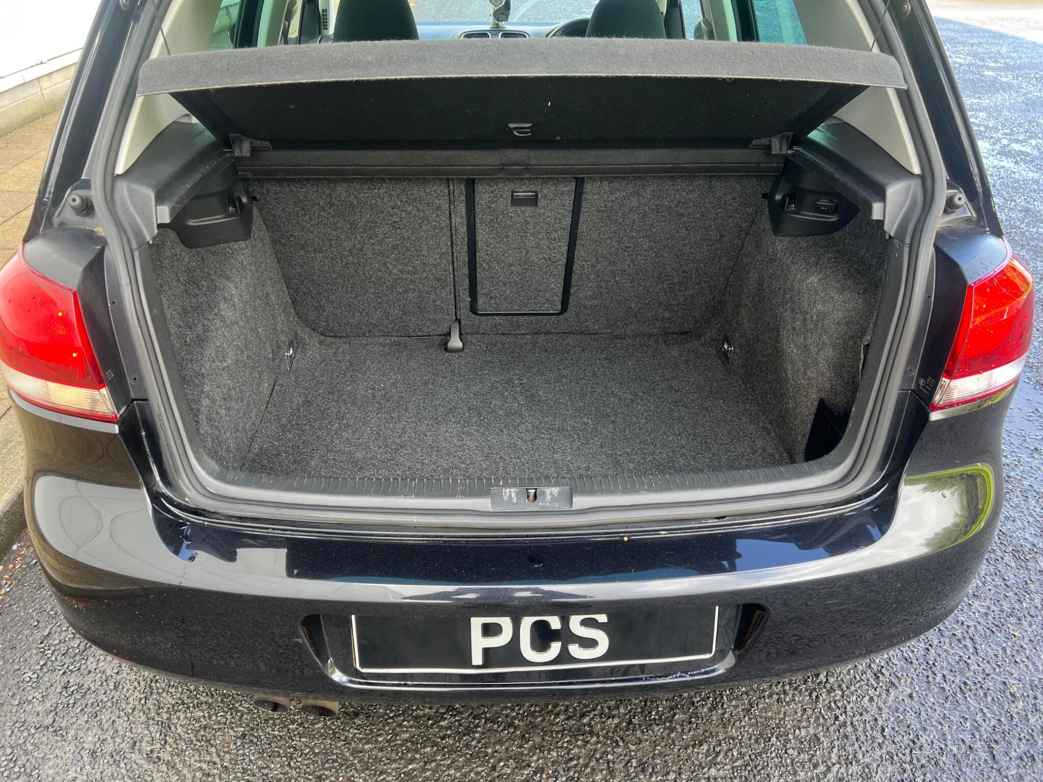 Volkswagen Golf - Image 34