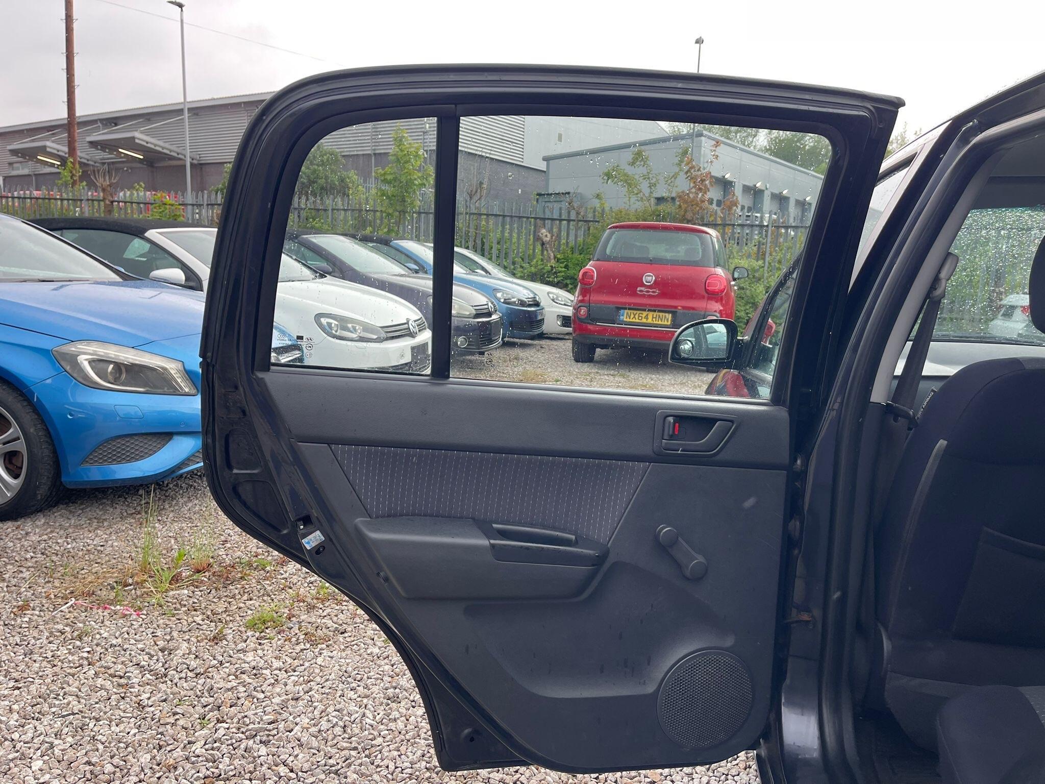 Hyundai Getz - Image 15