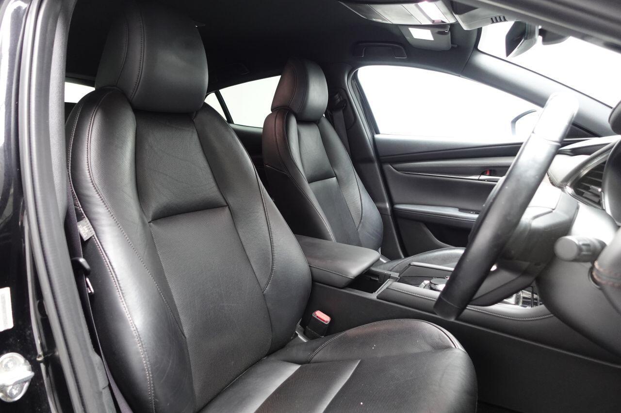 Mazda MAZDA3 - Image 3