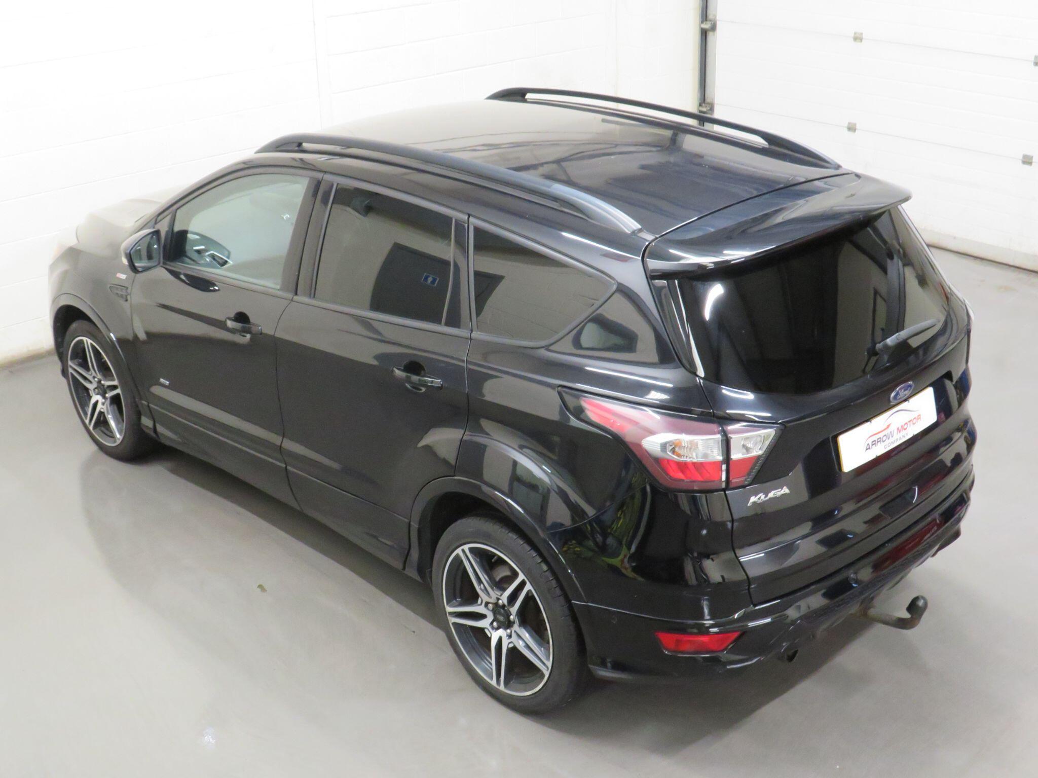 Ford Kuga - Image 10