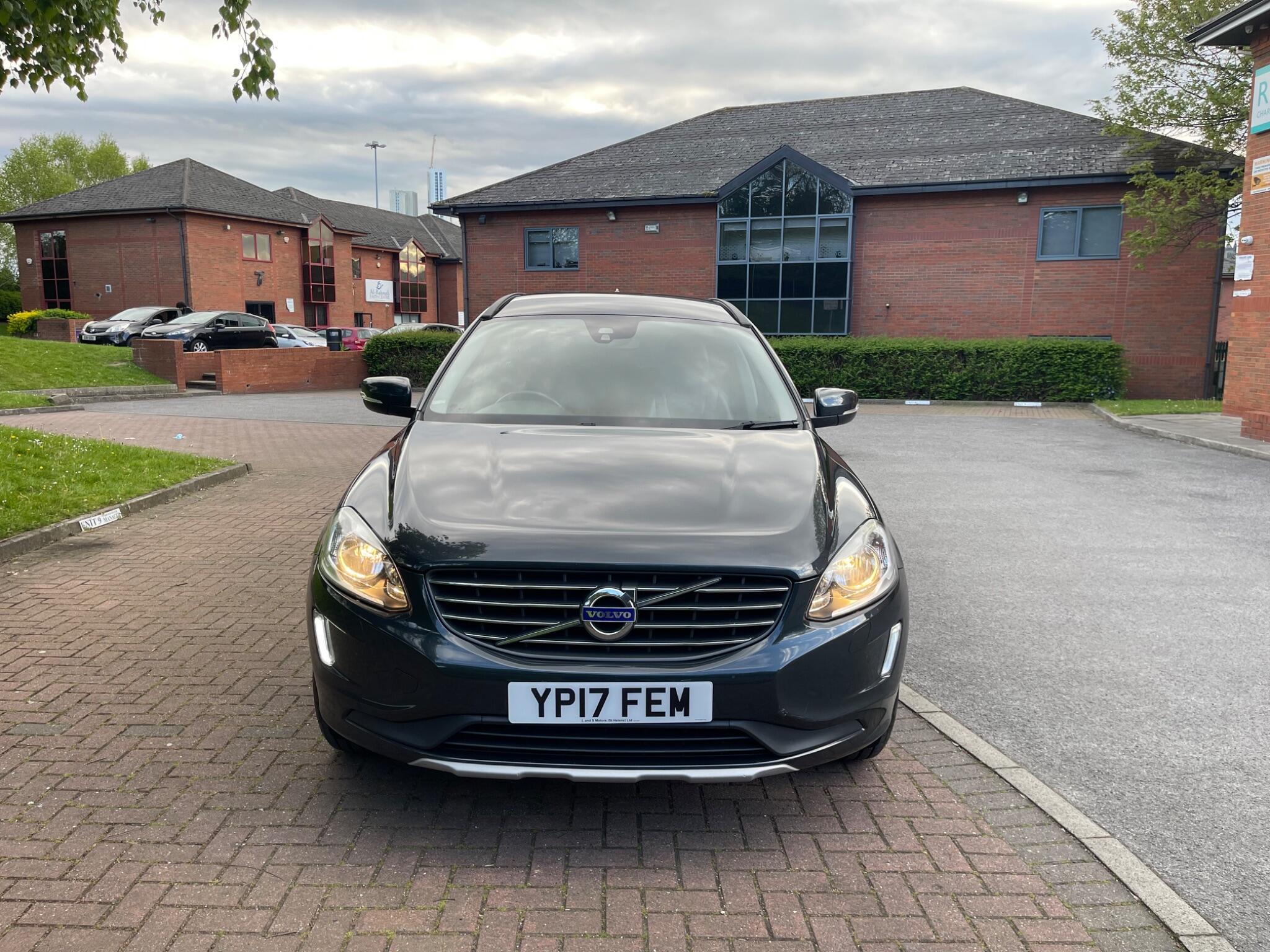Volvo XC60 - Image 33