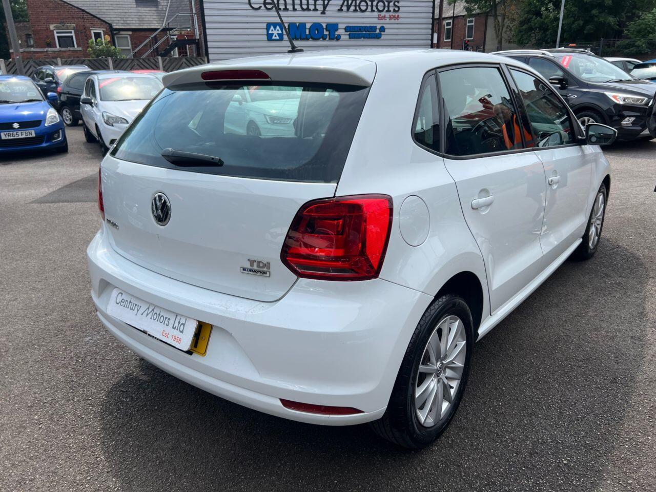Volkswagen Polo - Image 7