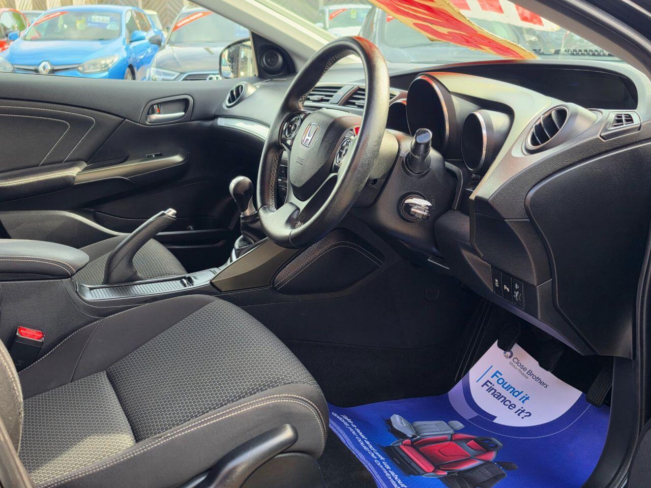 Honda Civic - Image 9