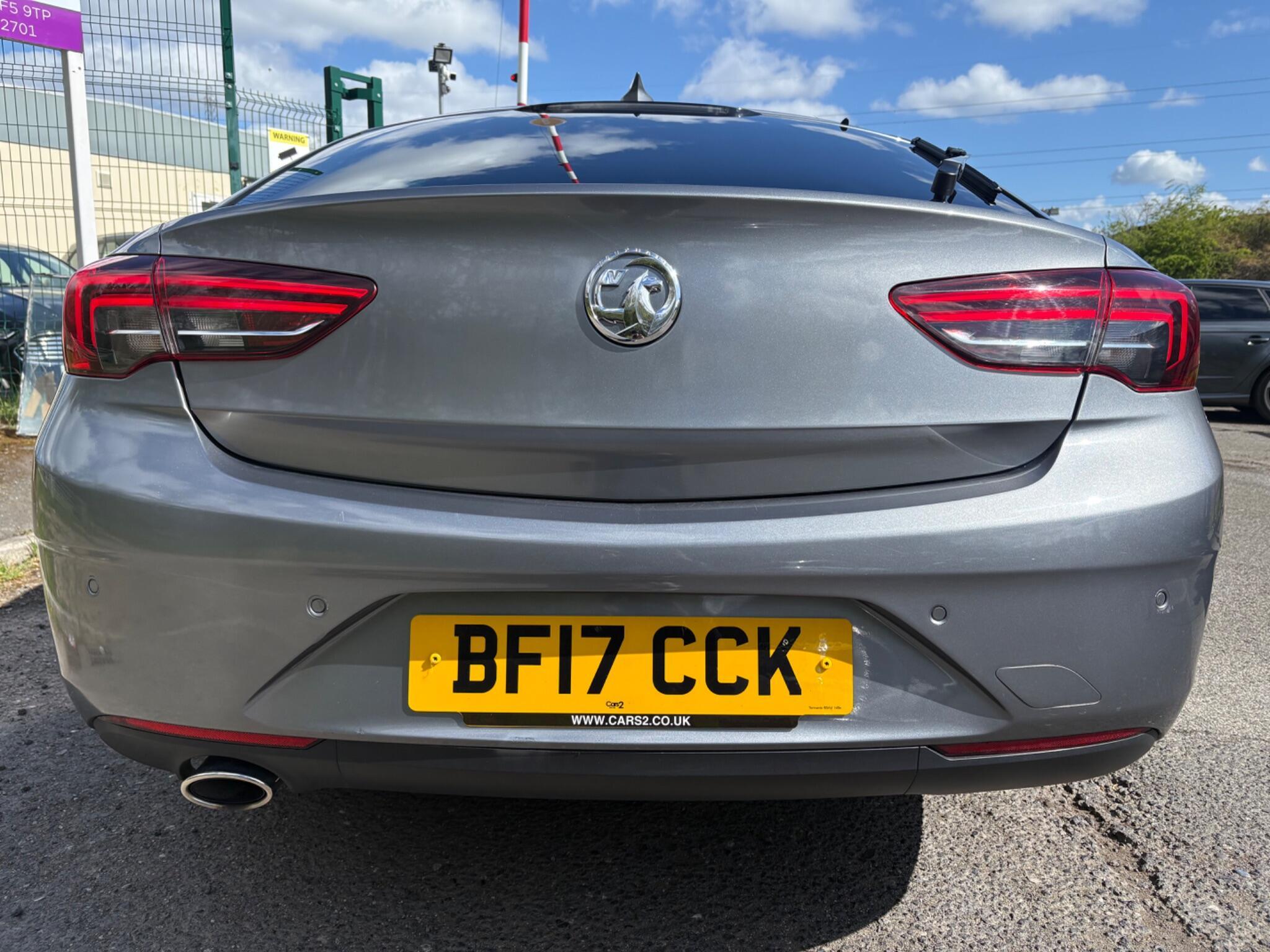 Vauxhall Insignia - Image 10