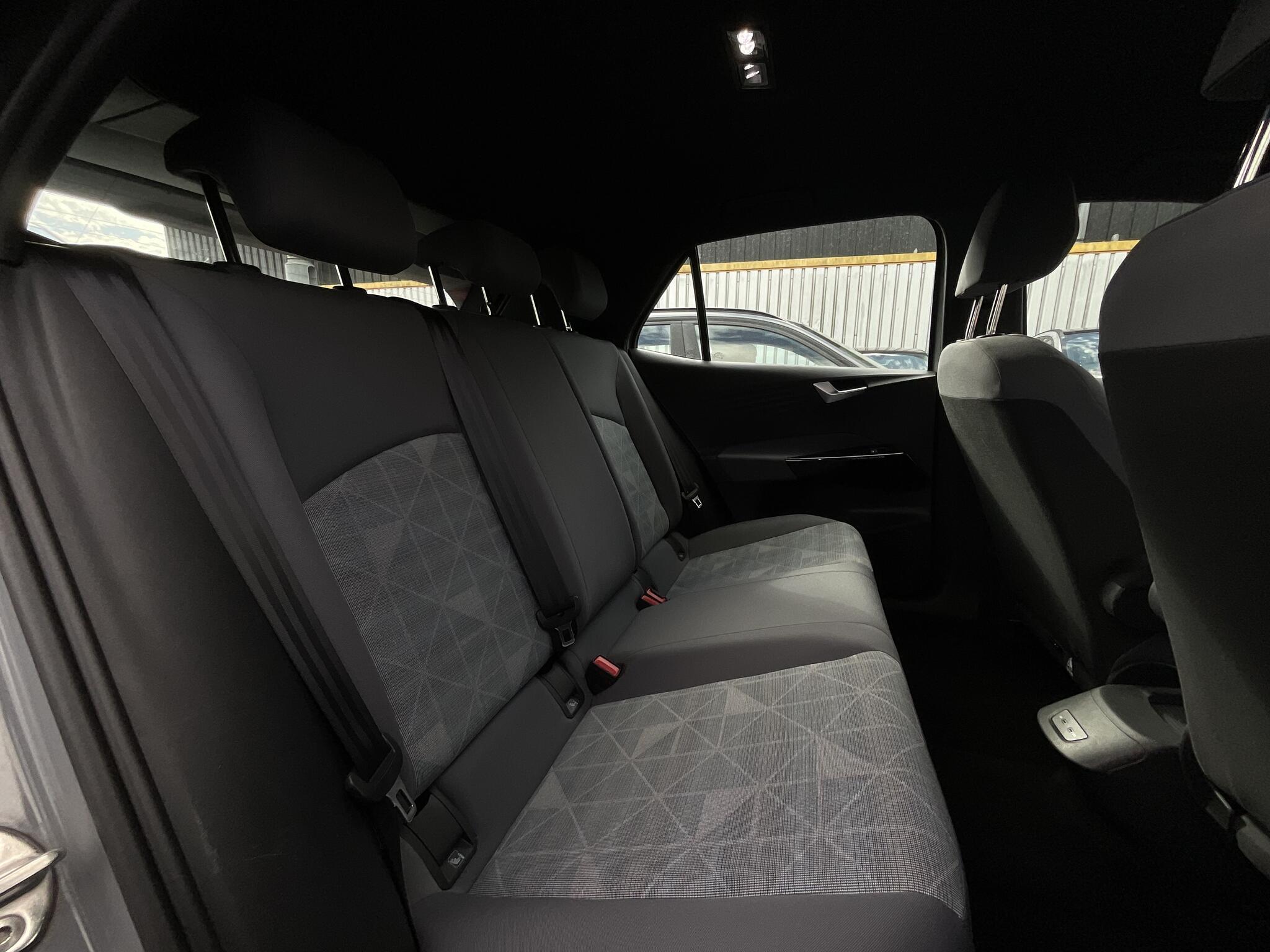 Volkswagen ID.3 - Image 11