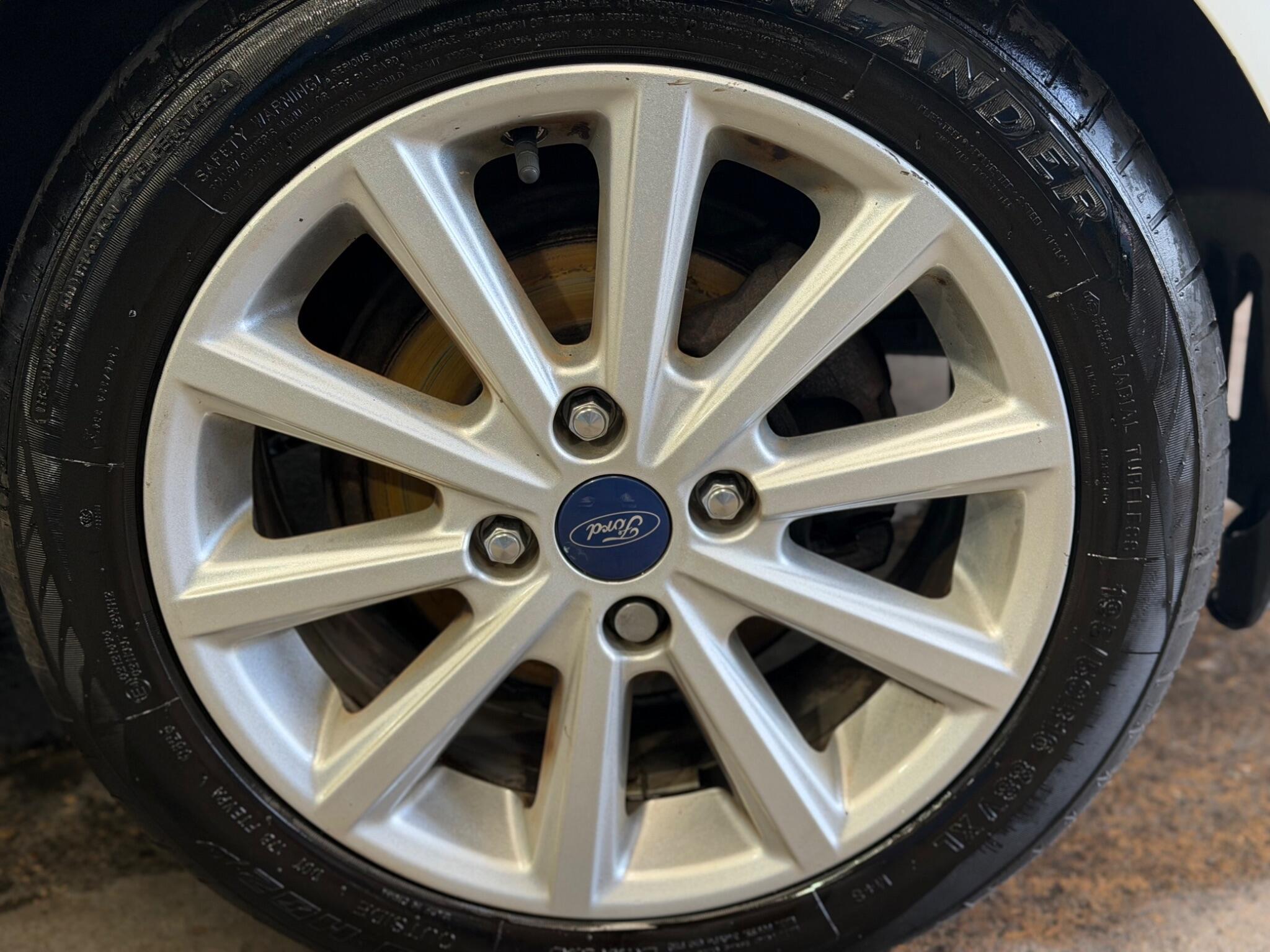 Ford Fiesta - Image 15