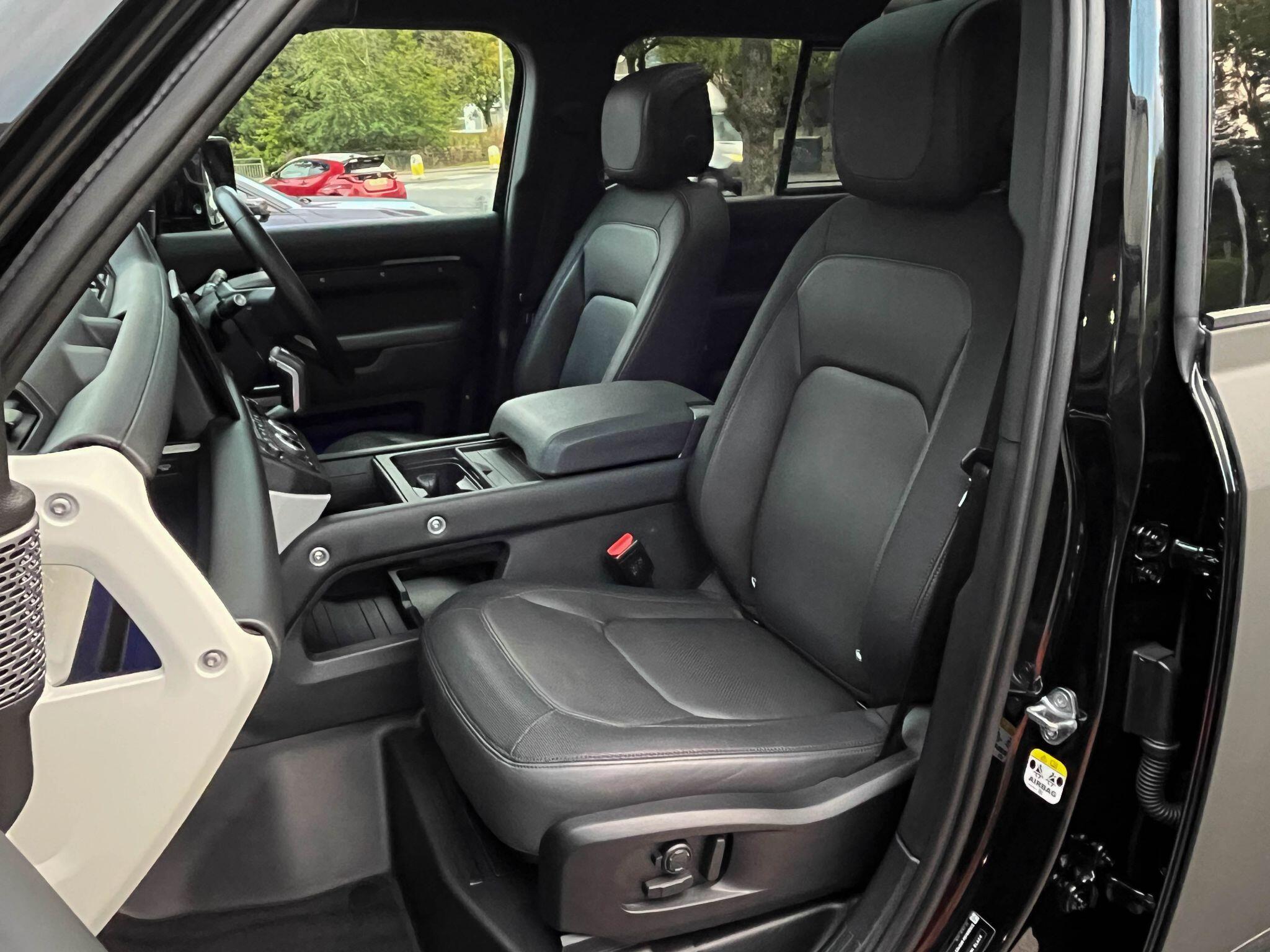 Land Rover Defender 110 - Image 8