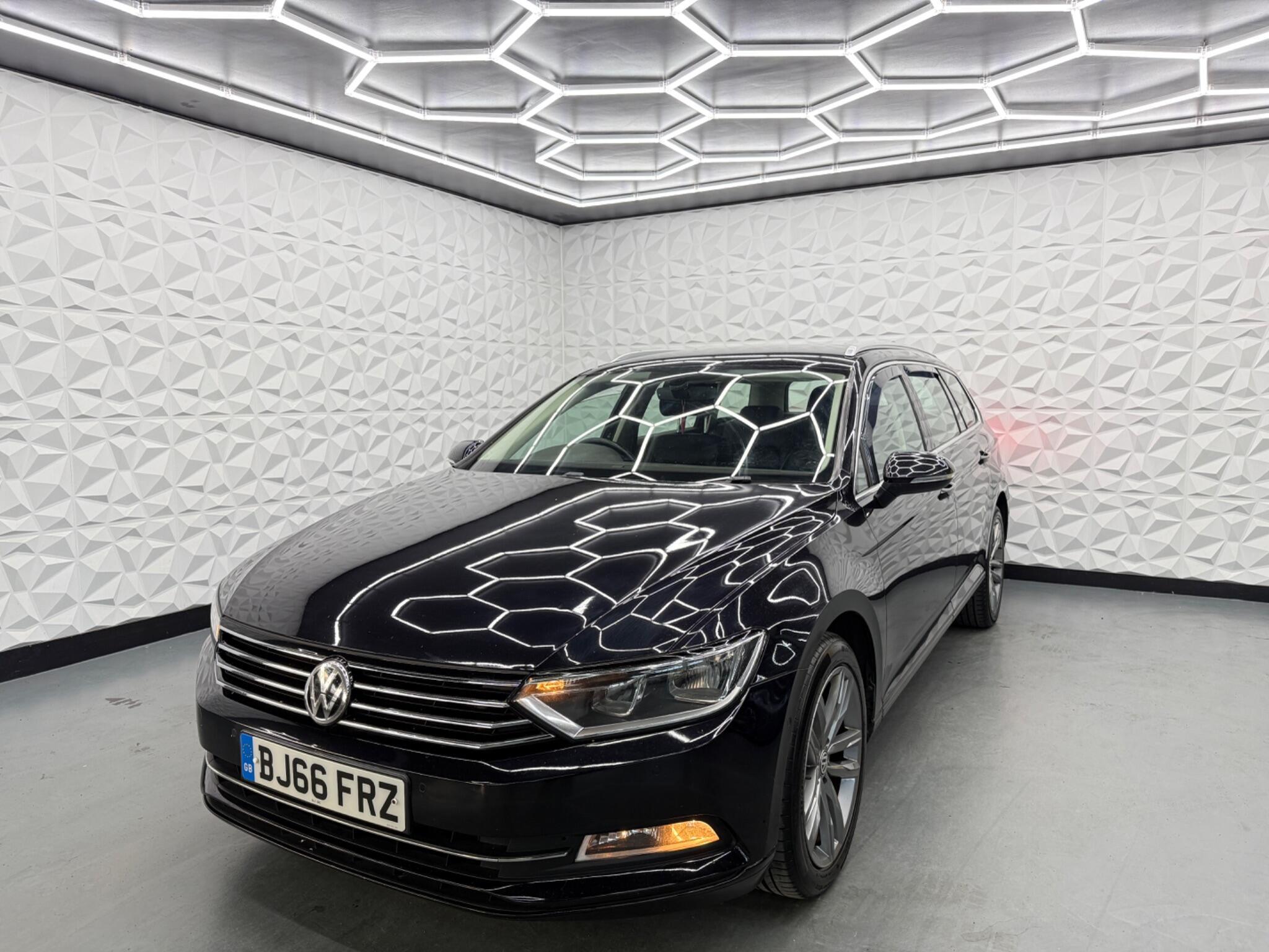 Volkswagen Passat - Image 6