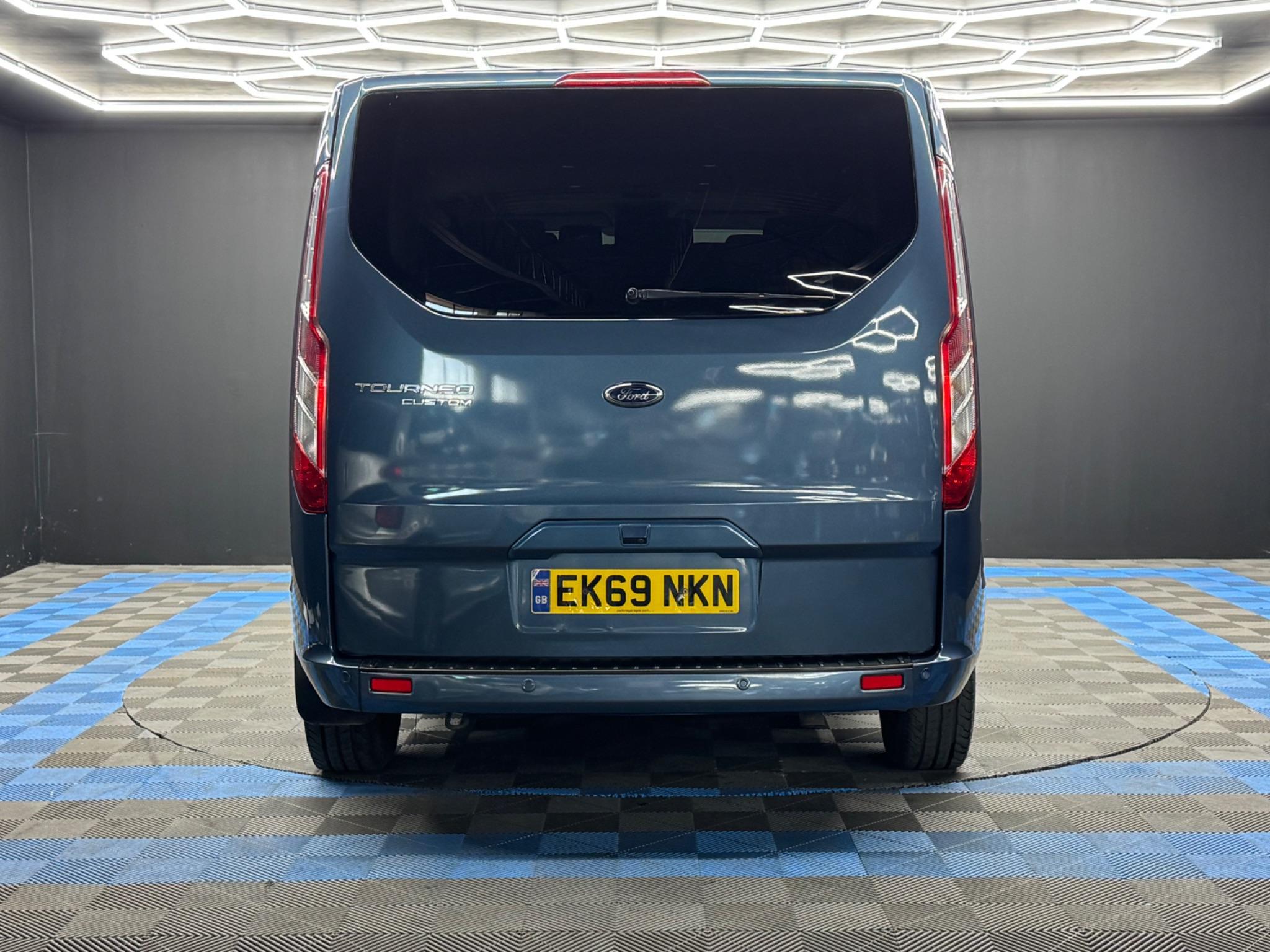 Ford TOURNEO CUSTOM - Image 6