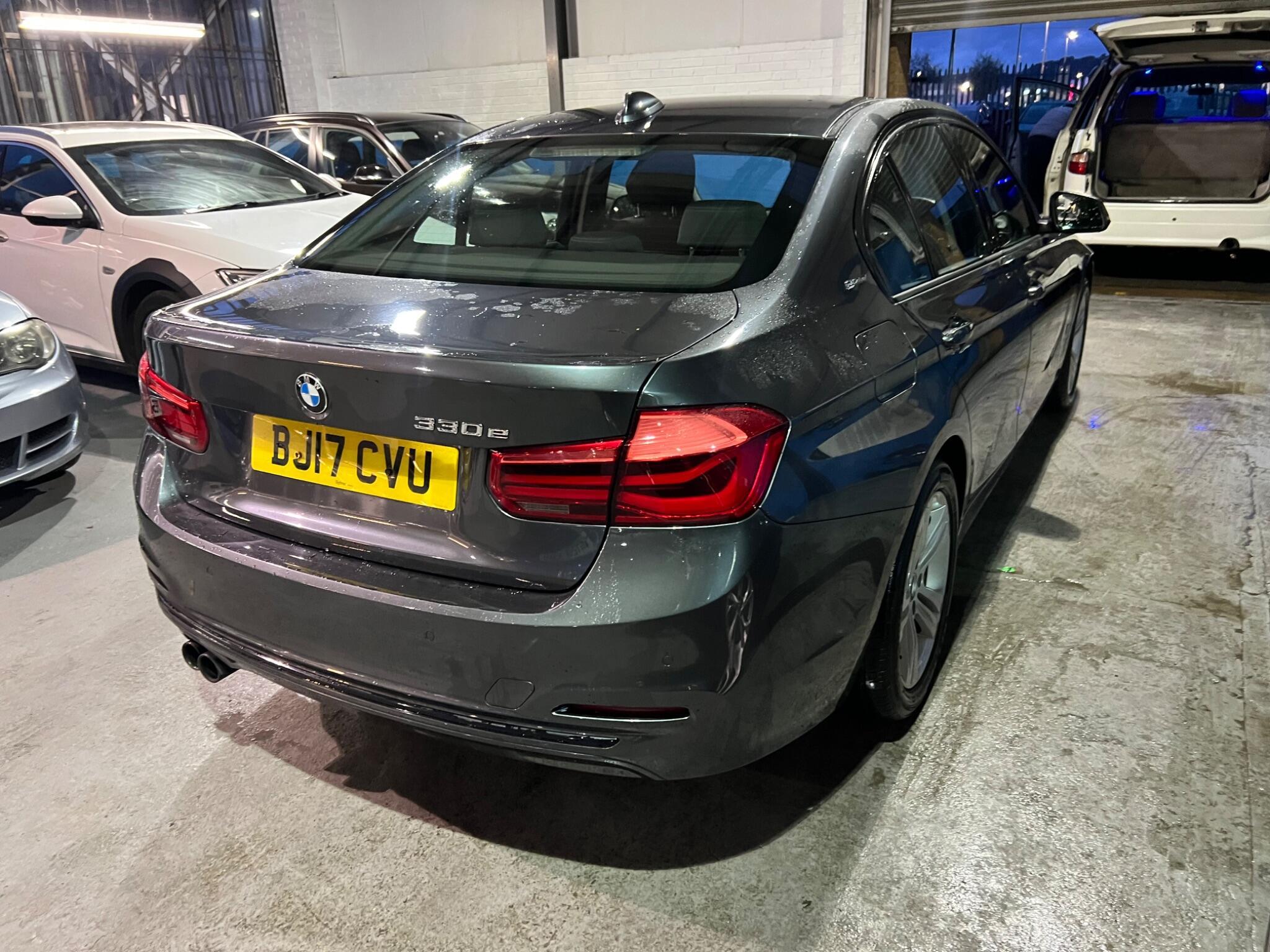 BMW 3 Series - Image 7