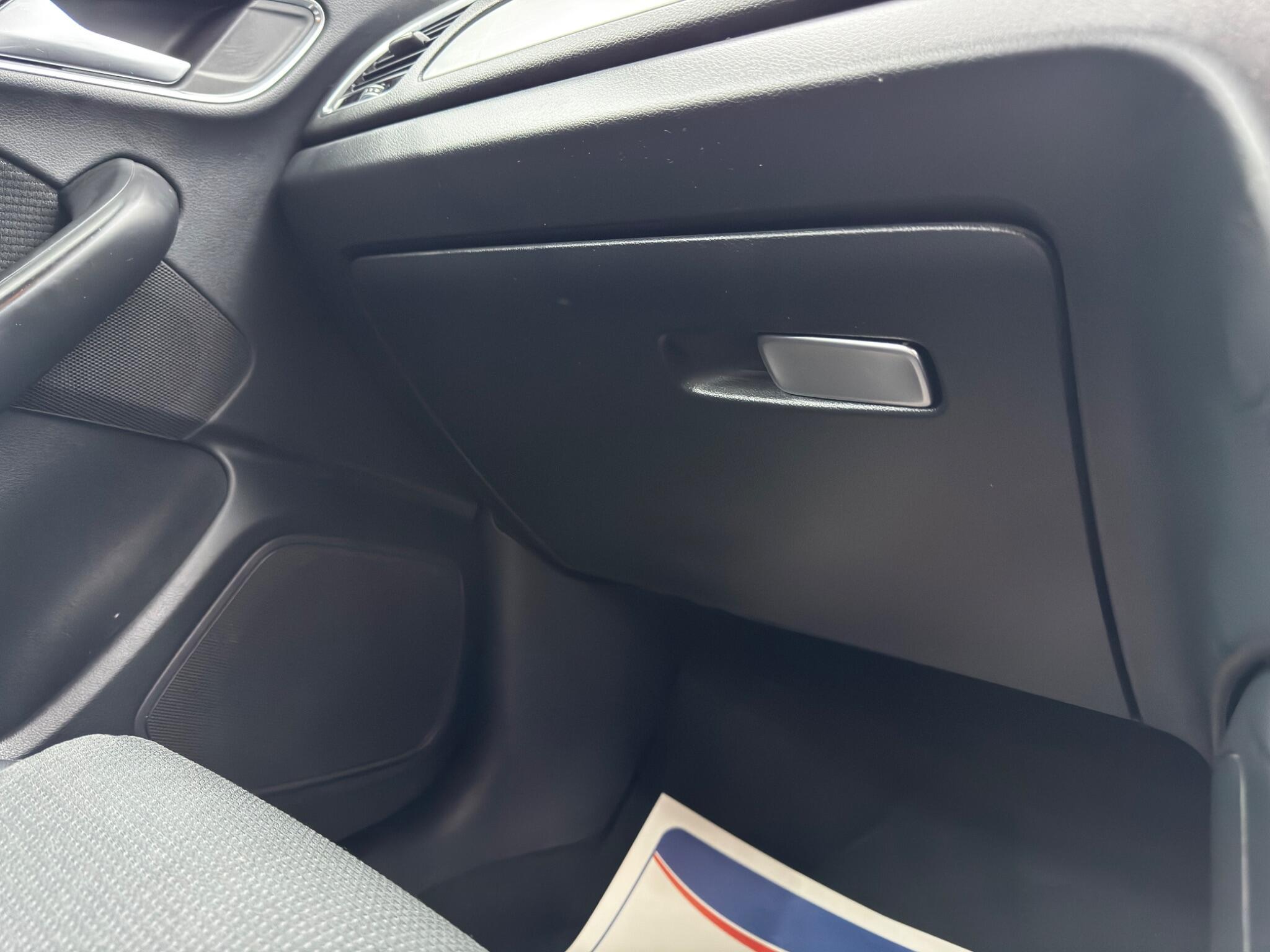 Audi Q3 - Image 35
