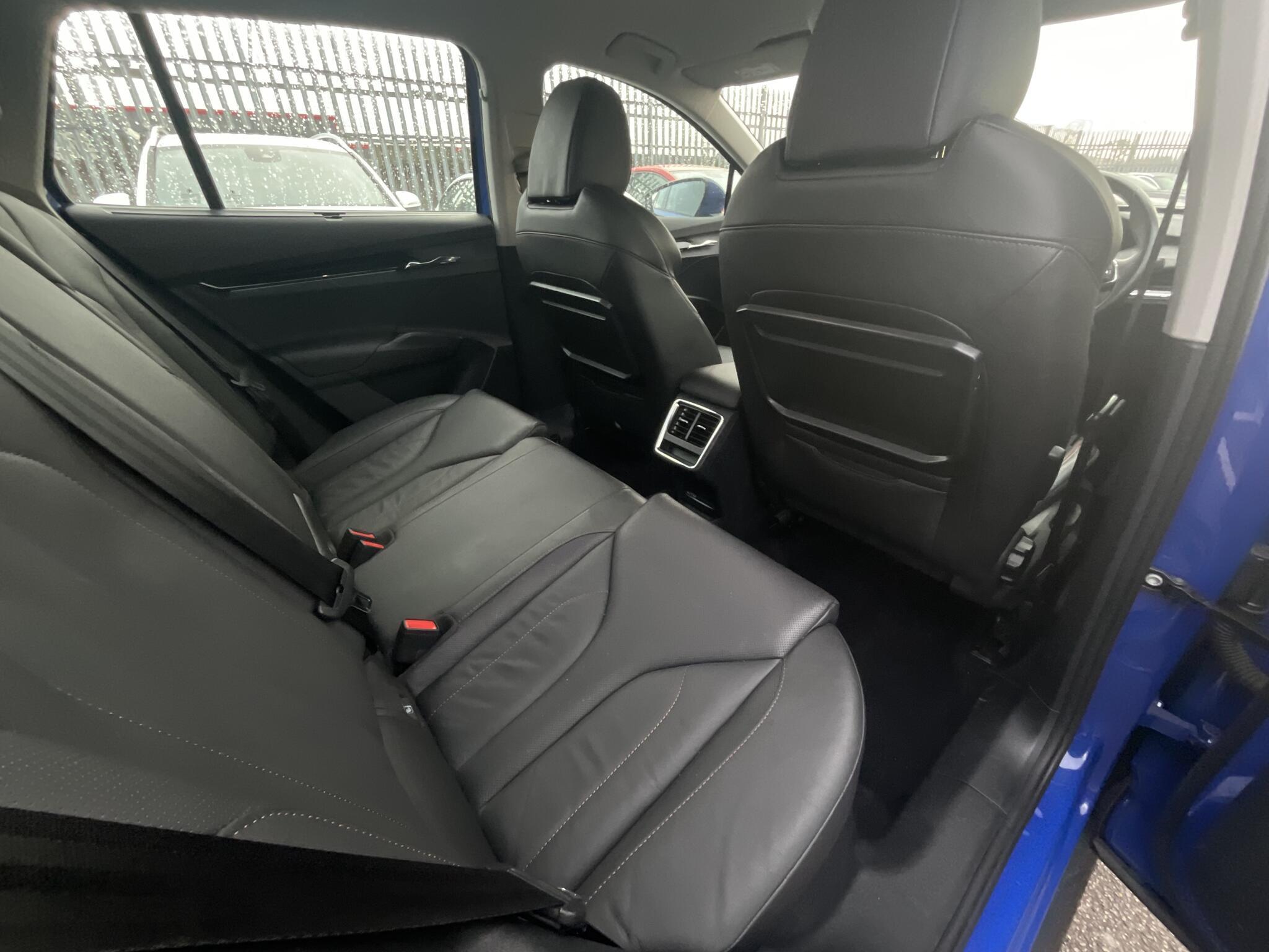 Skoda Enyaq iV - Image 10