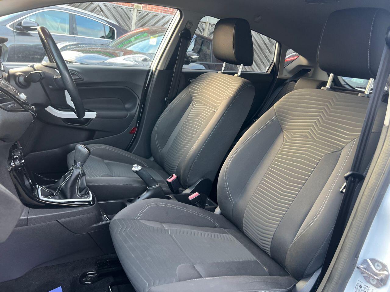 Ford Fiesta - Image 17