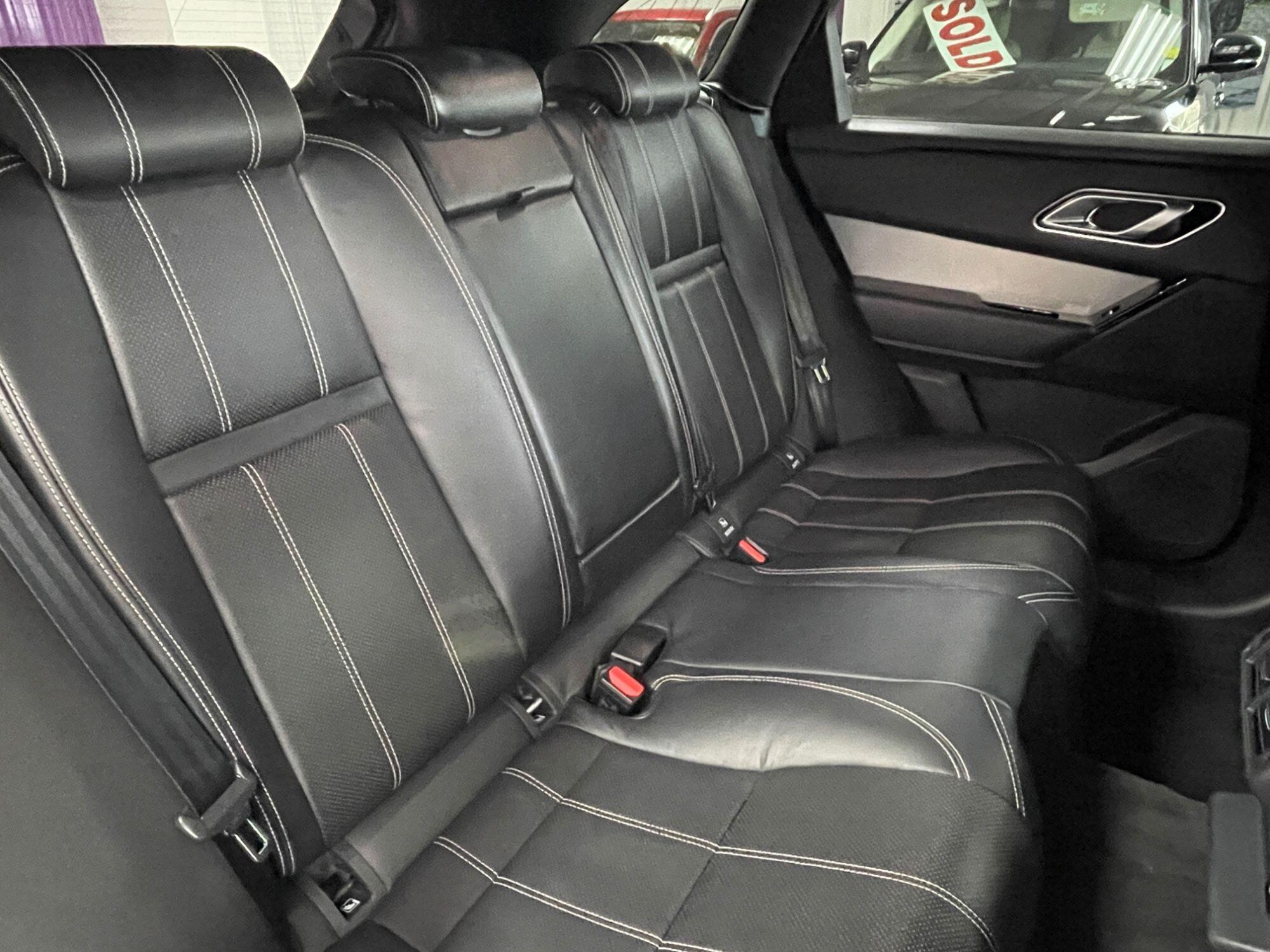 Land Rover Range Rover Velar - Image 28
