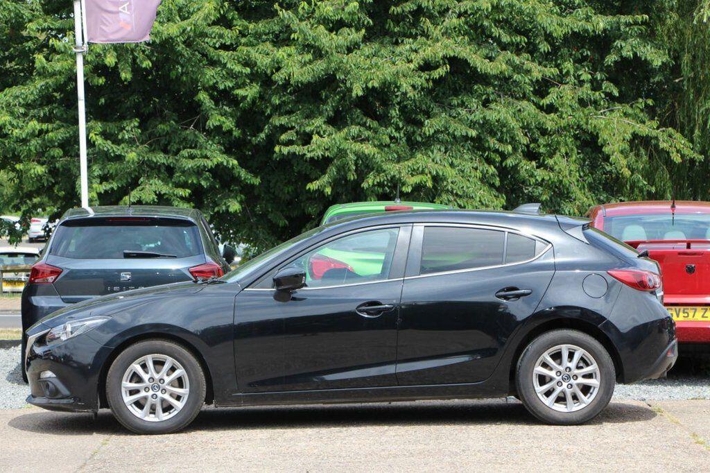 Mazda MAZDA3 - Image 7