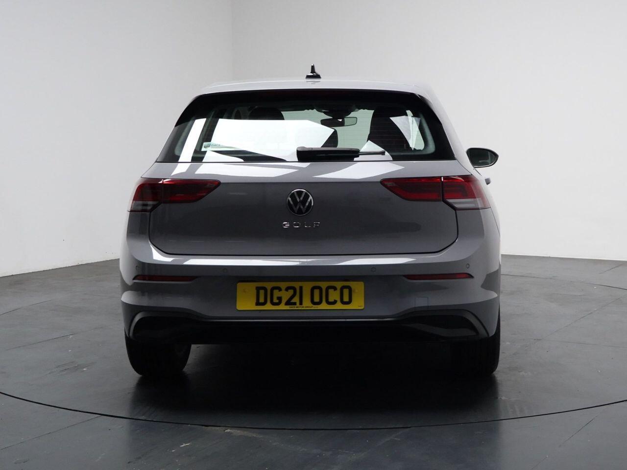 Volkswagen Golf - Image 11