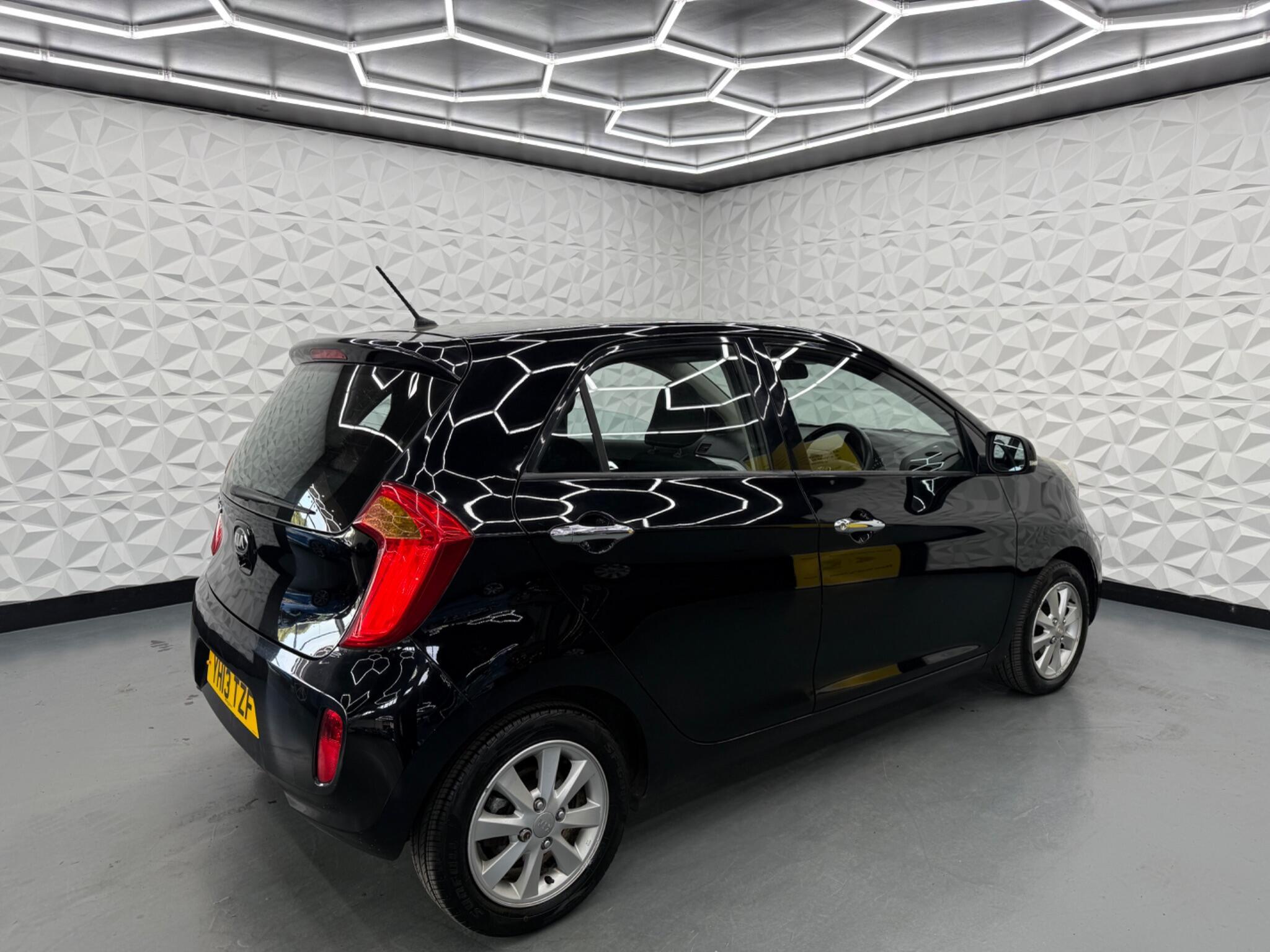 Kia Picanto - Image 11