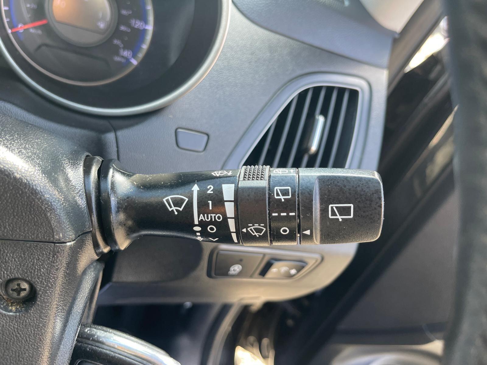 Hyundai ix35 - Image 6