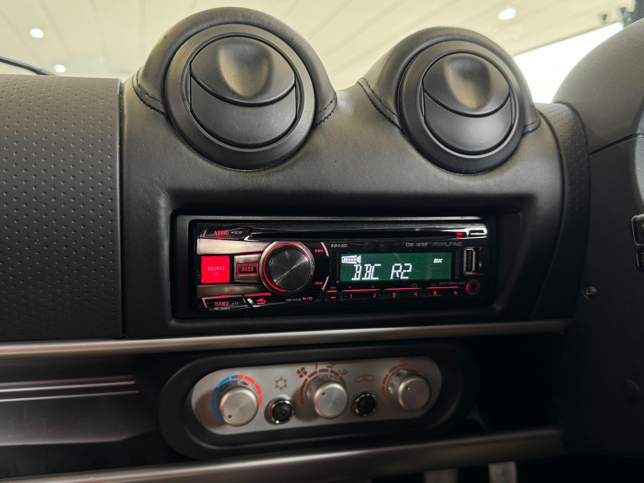 Lotus Elise - Image 20