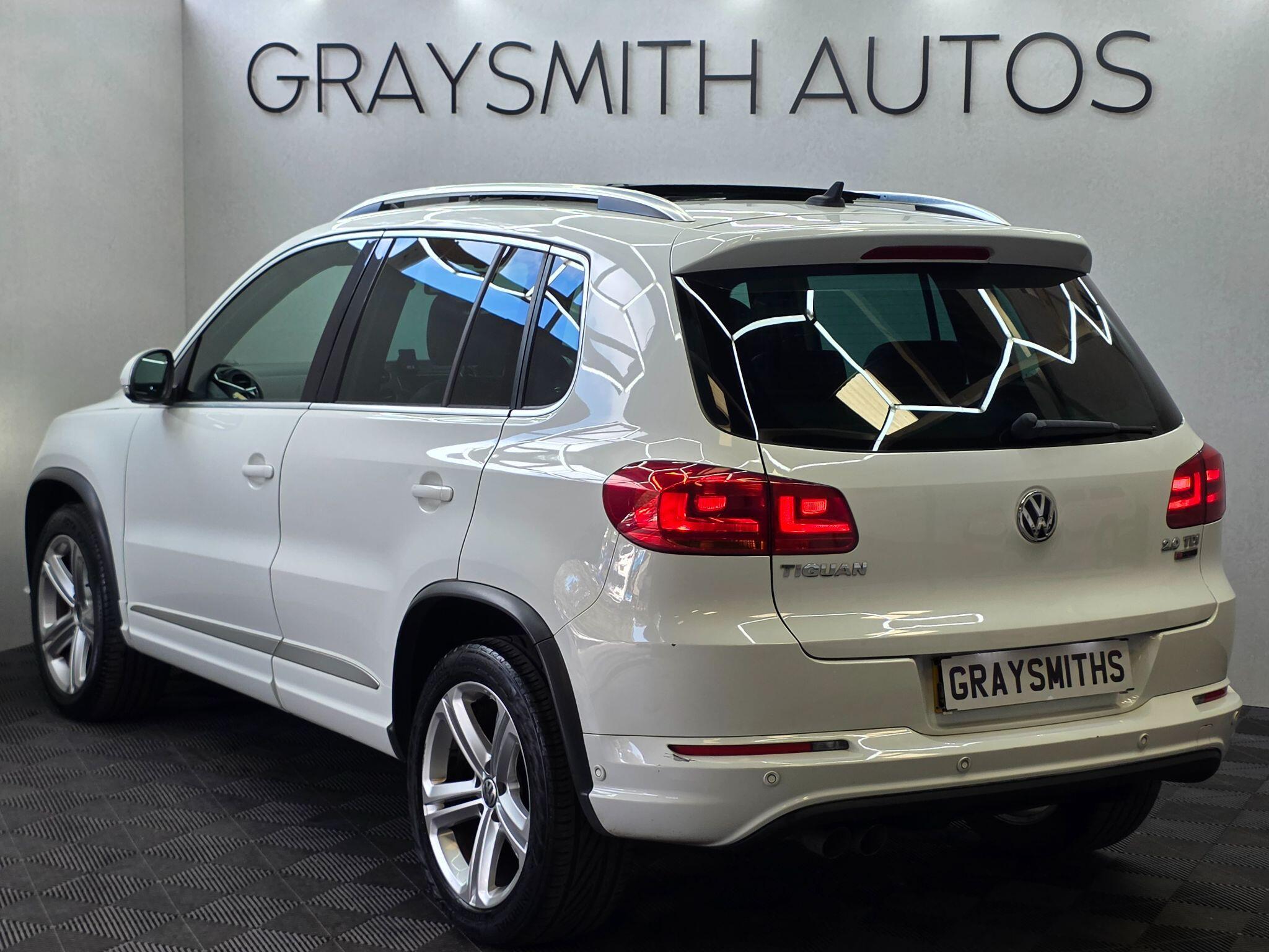Volkswagen Tiguan - Image 2