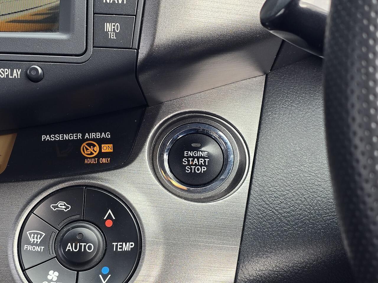 Toyota RAV4 - Image 15