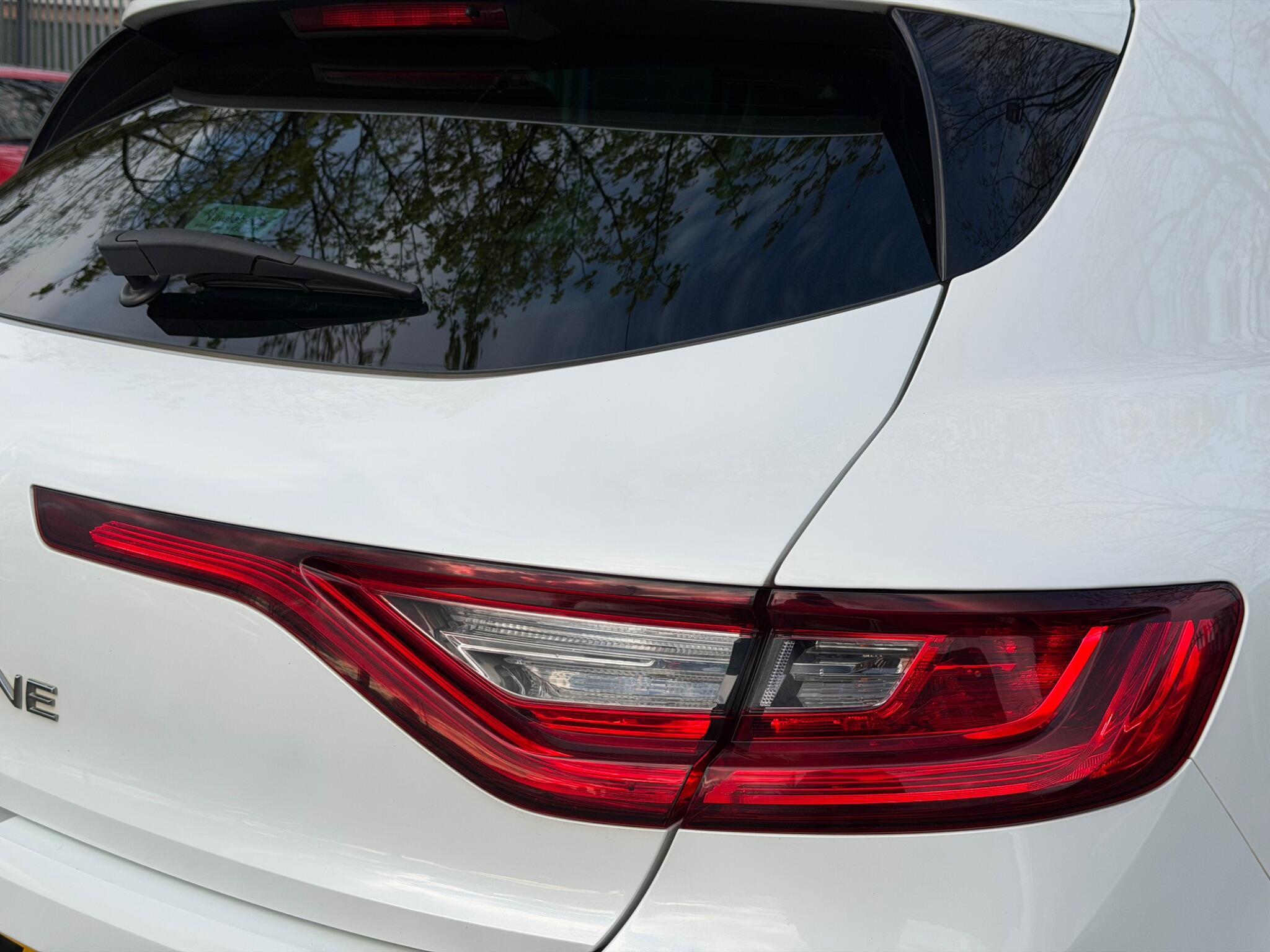 Renault Megane - Image 48