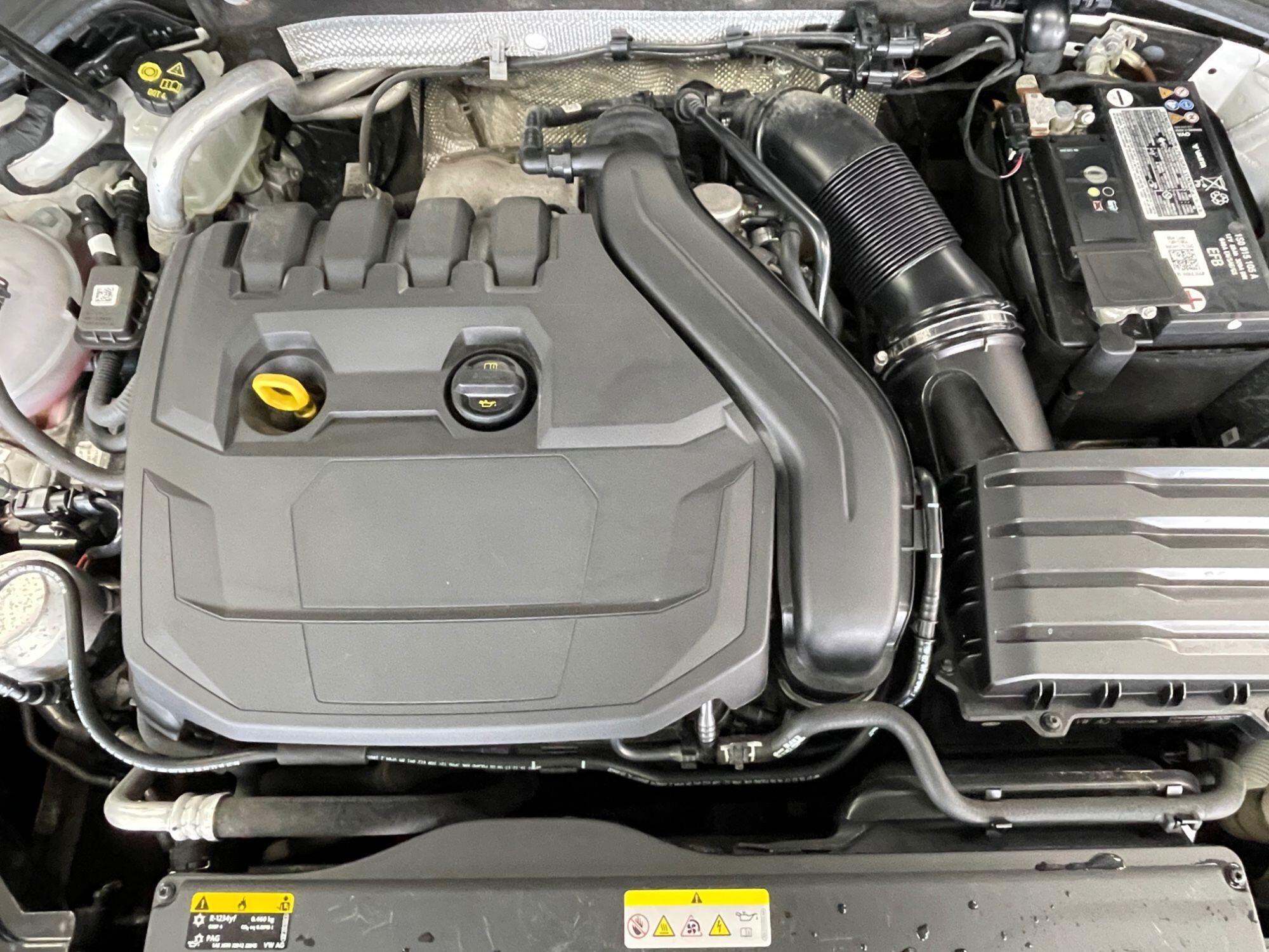 Volkswagen Golf - Image 19