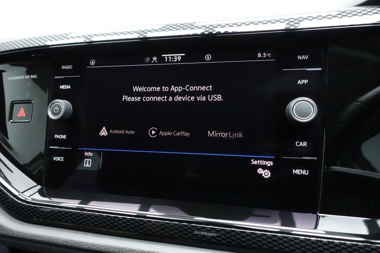 Volkswagen Polo - Image 33