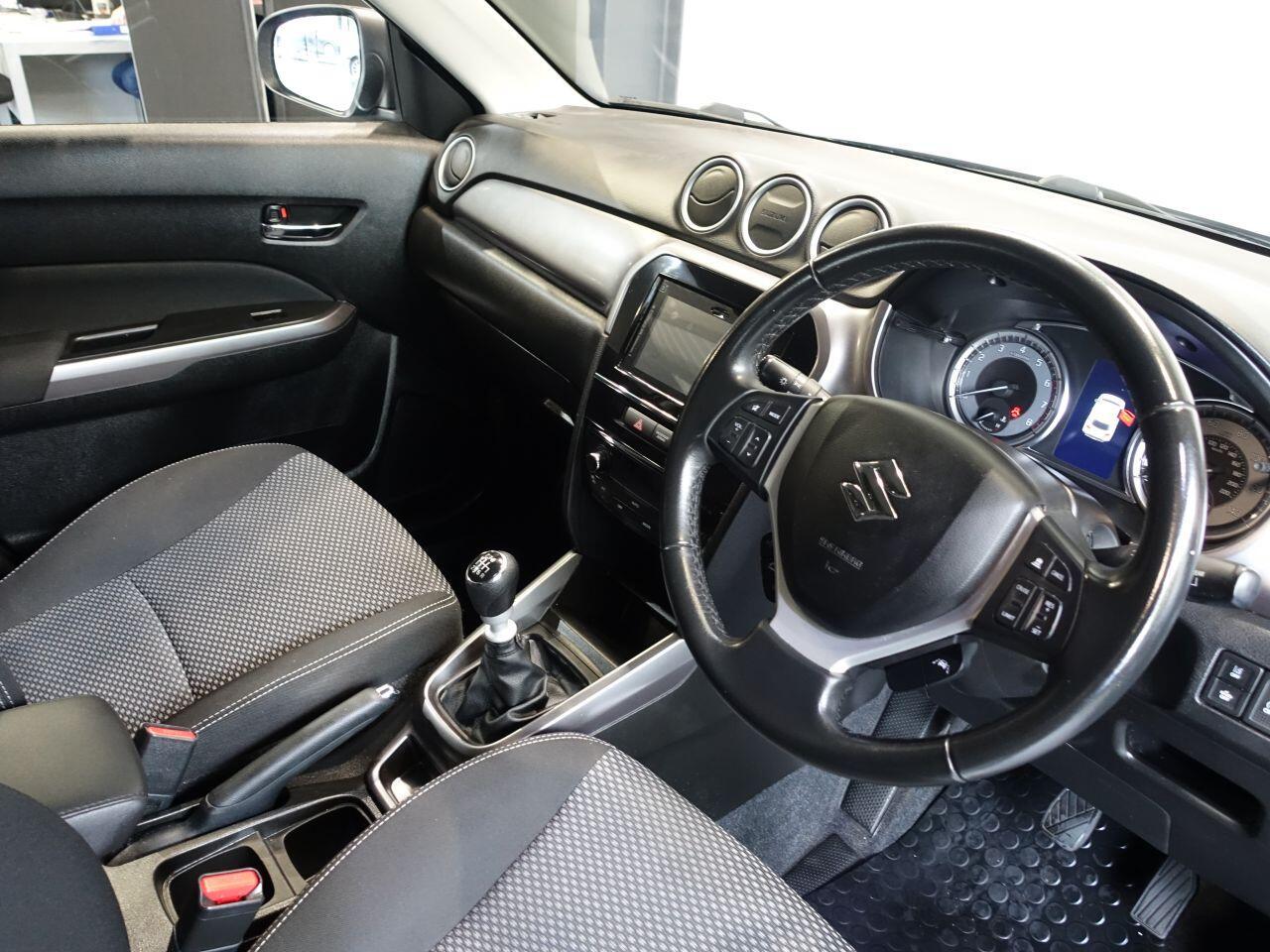 Suzuki Vitara - Image 2