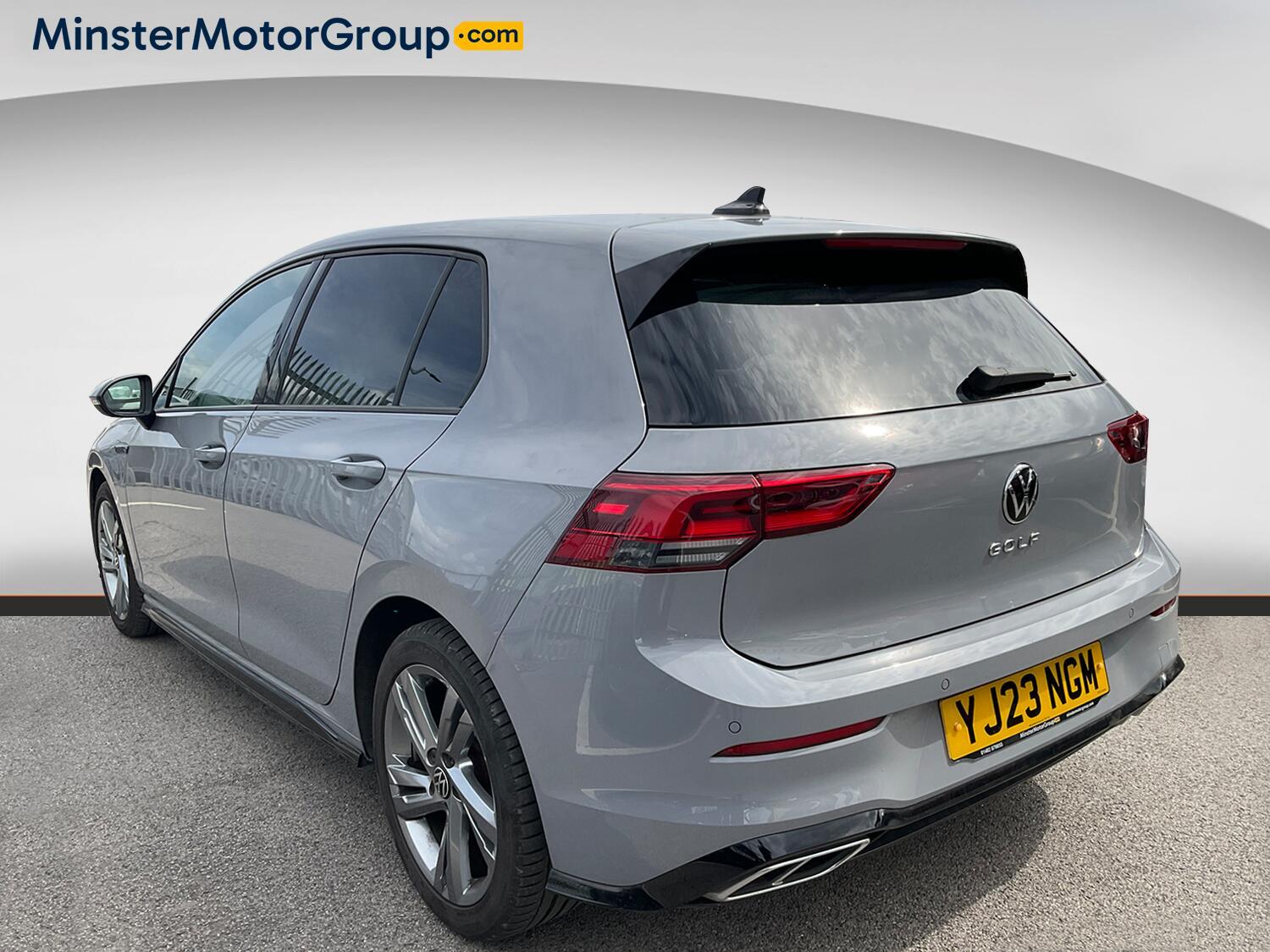 Volkswagen Golf - Image 4