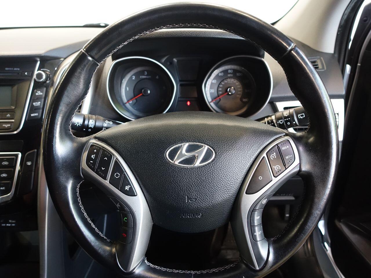 Hyundai i30 - Image 3