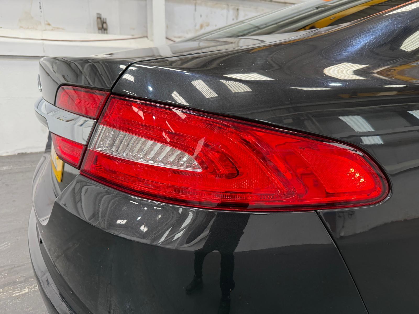Jaguar XF - Image 19