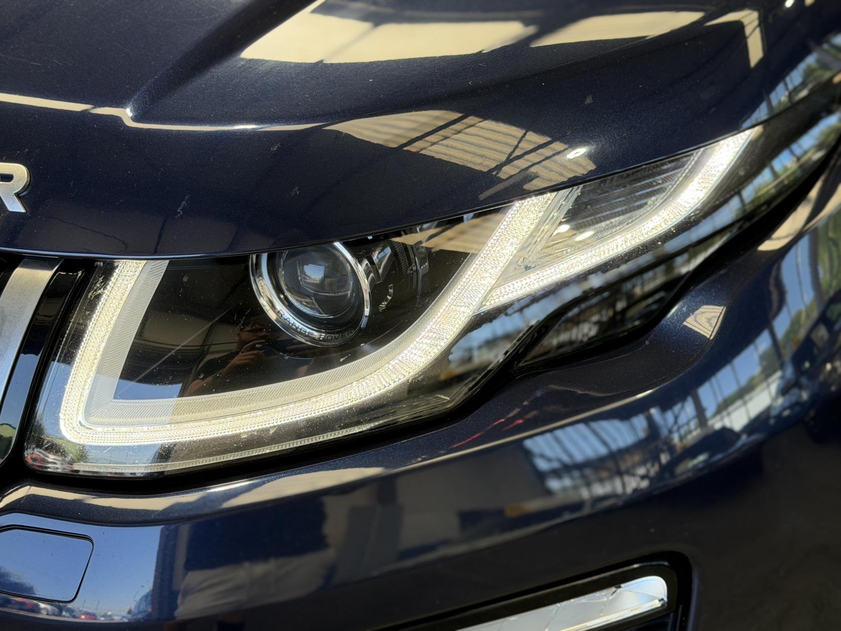 Land Rover Range Rover Evoque - Image 12