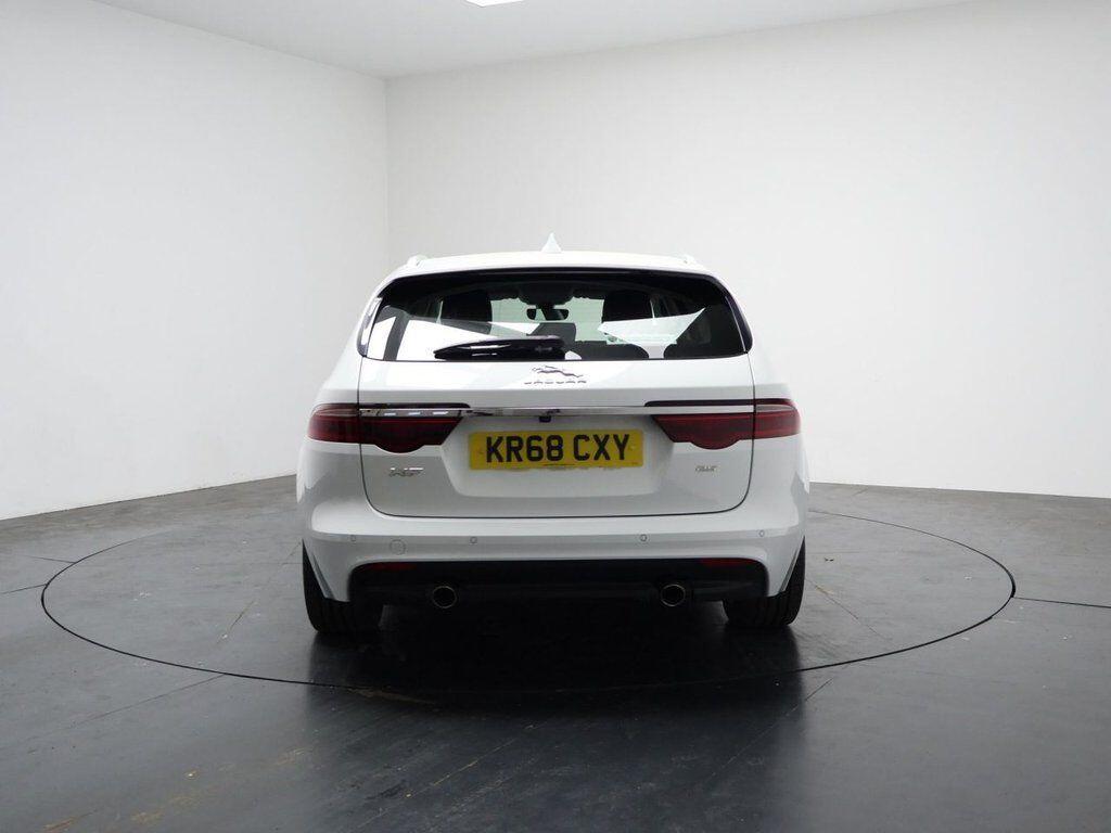 Jaguar XF - Image 11