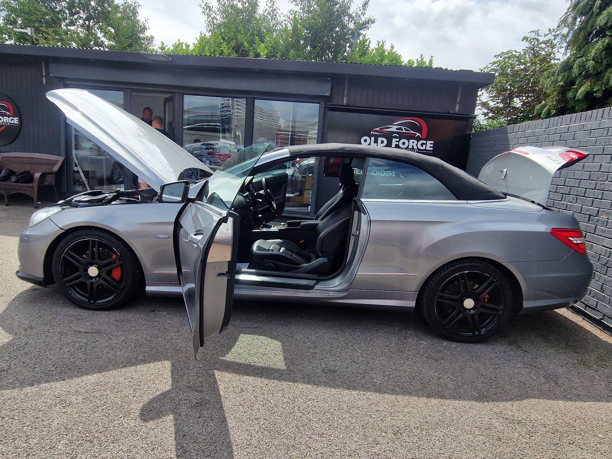 Mercedes E Class - Image 20