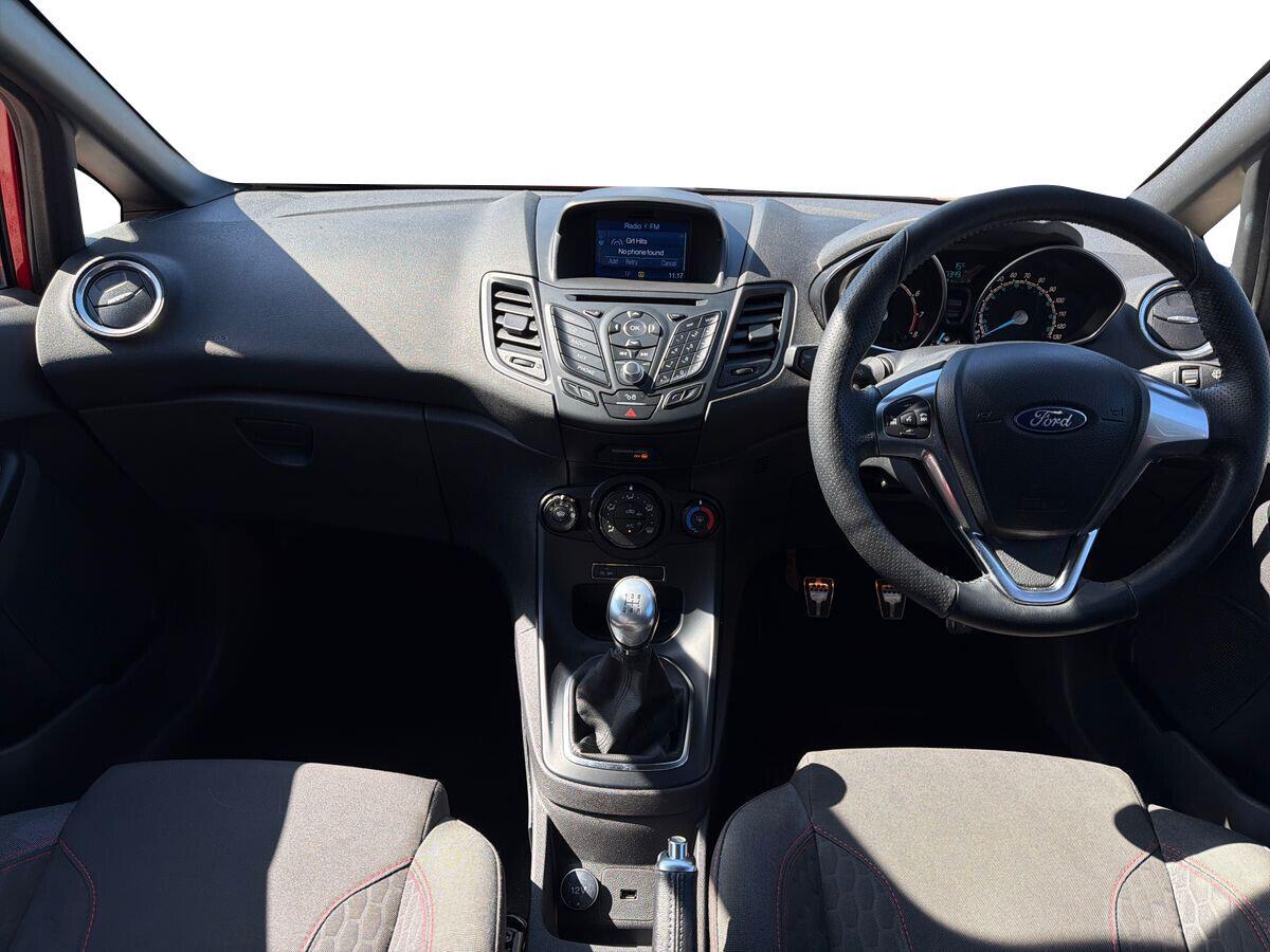 Ford Fiesta - Image 14