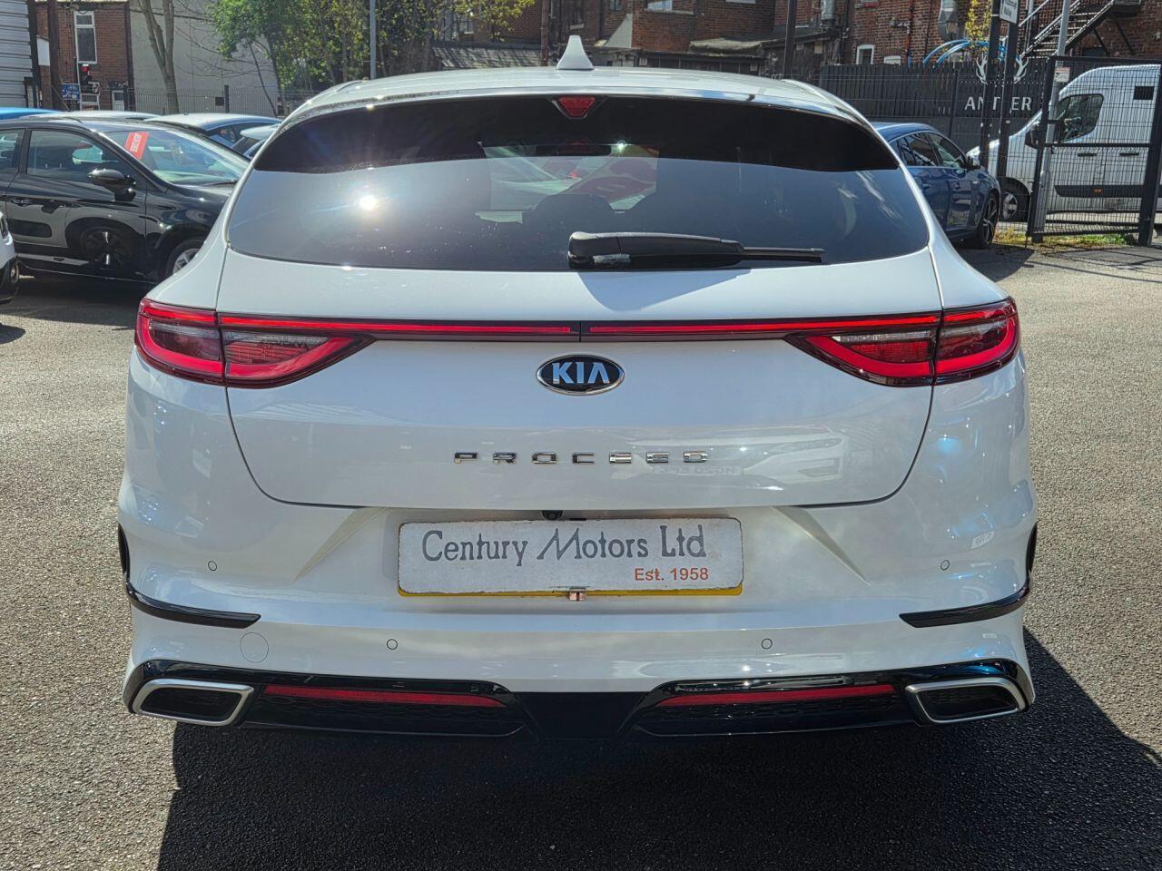 Kia ProCeed - Image 12