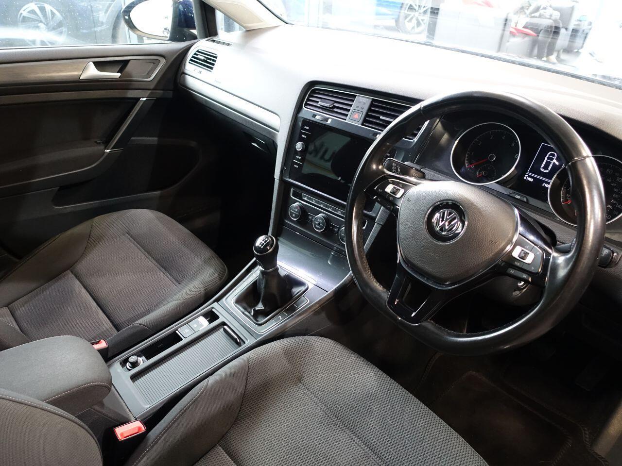 Volkswagen Golf - Image 2