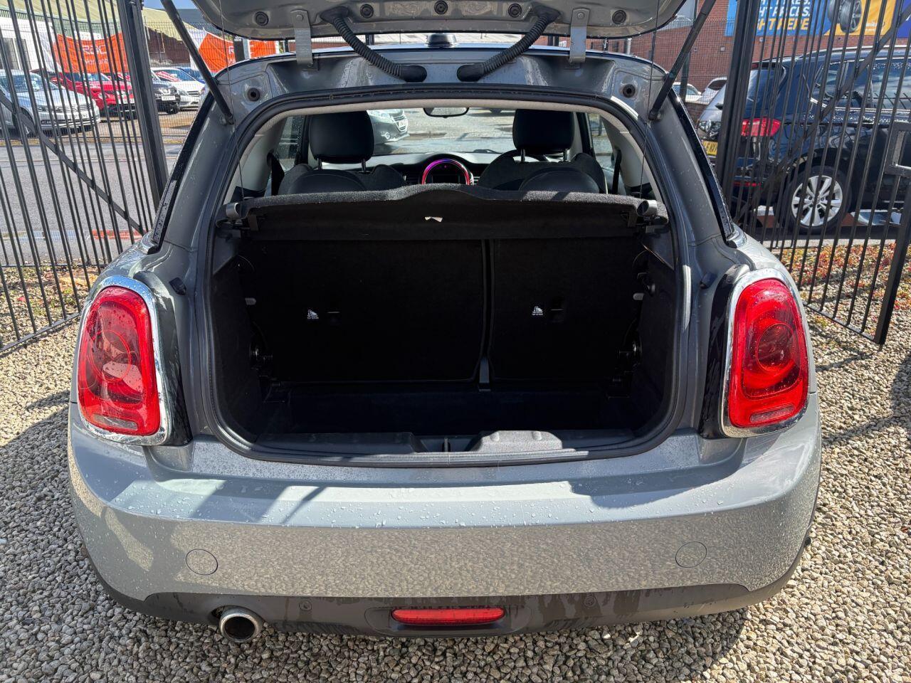 MINI Hatch - Image 9