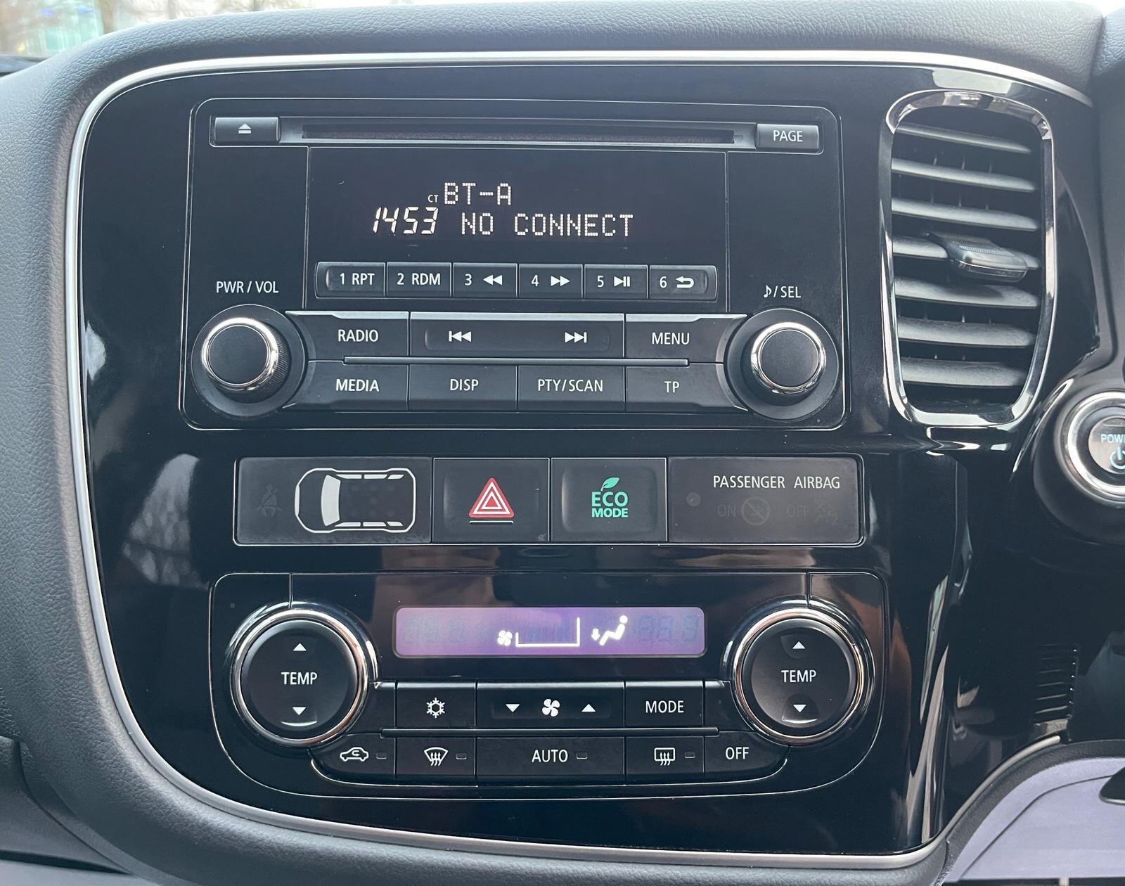 Mitsubishi Outlander - Image 36